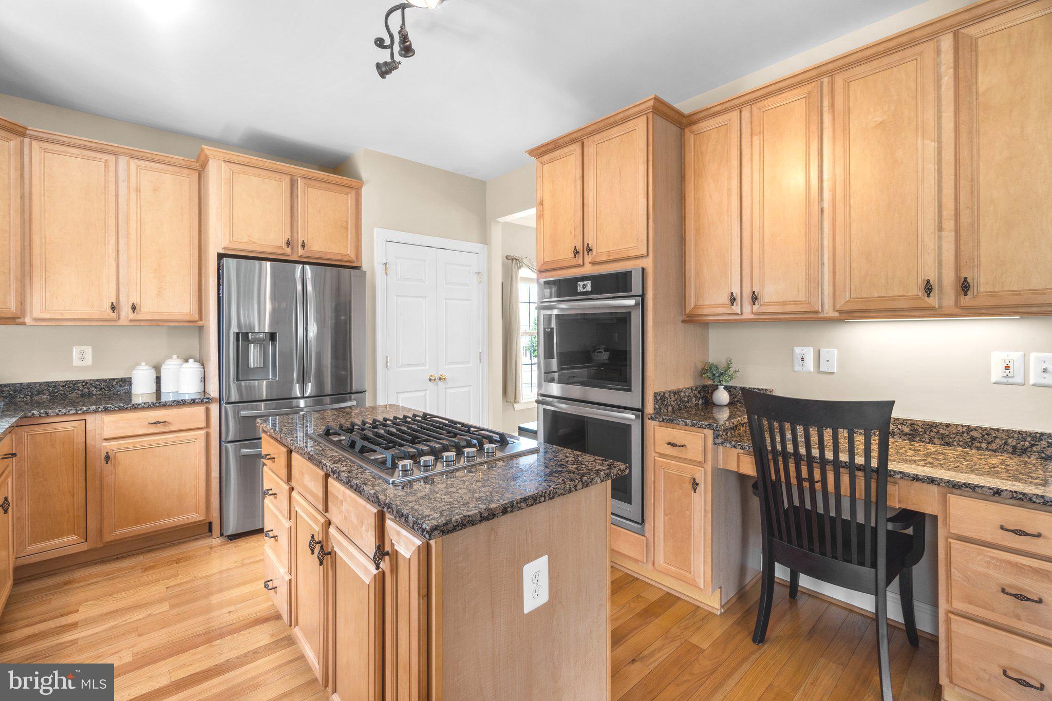 ROYAL OAKS - Residential