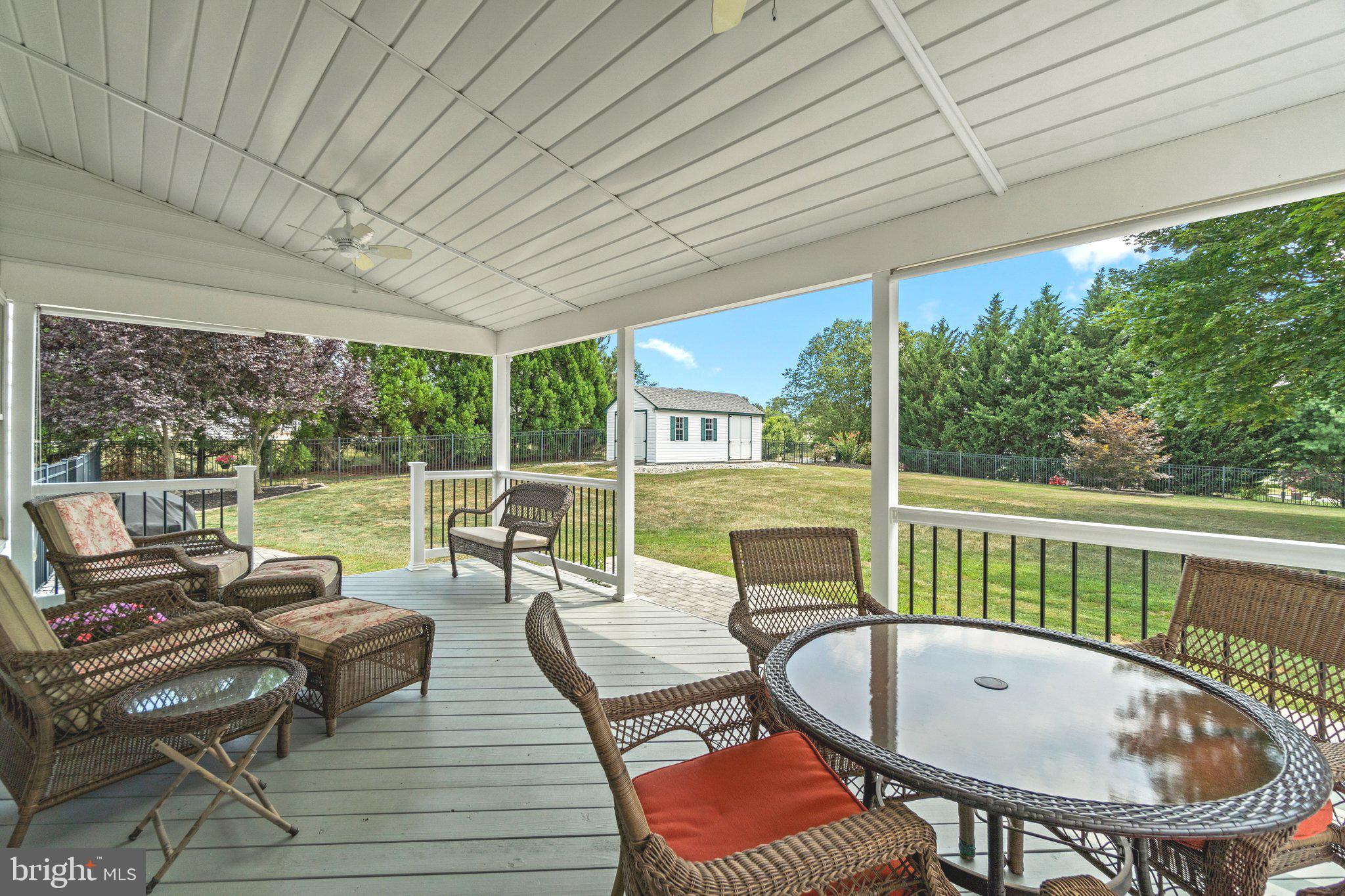 ROYAL OAKS - Residential