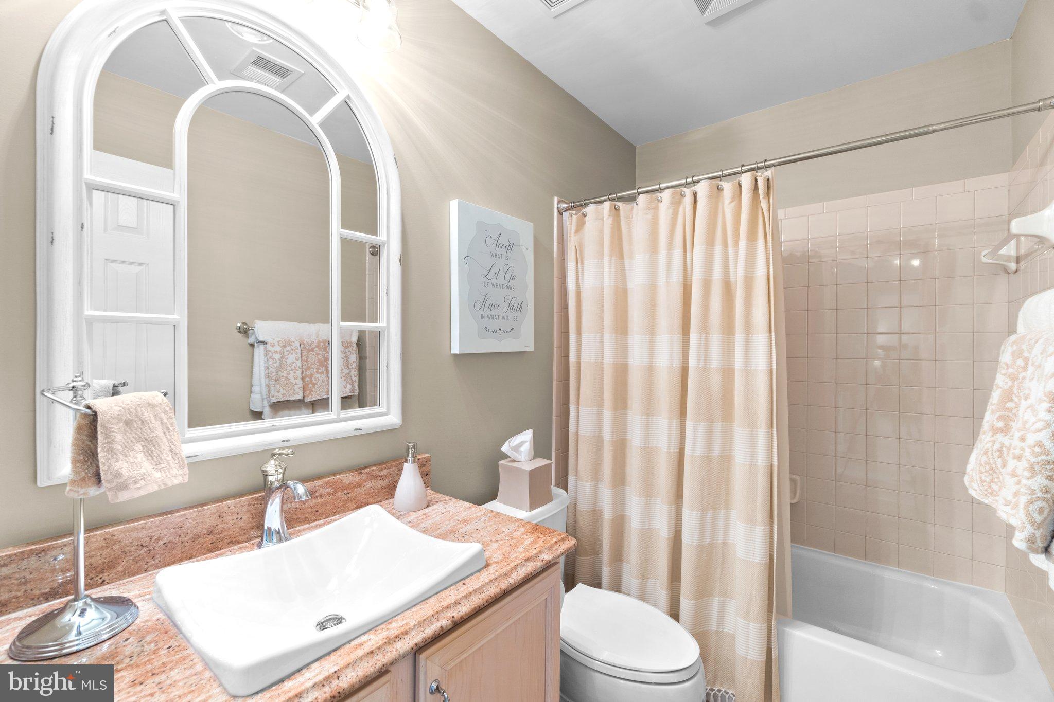 ROYAL OAKS - Residential