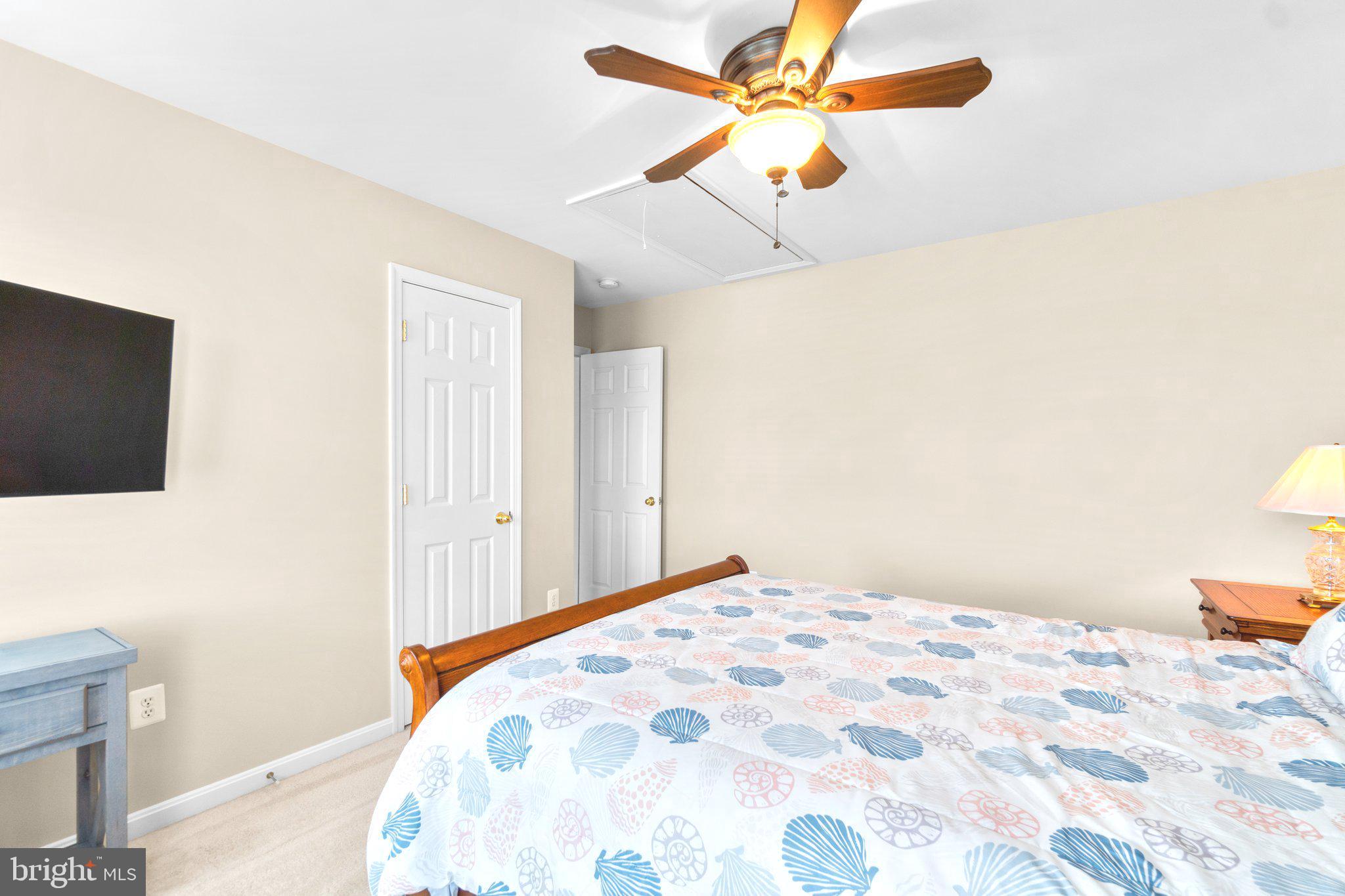 ROYAL OAKS - Residential