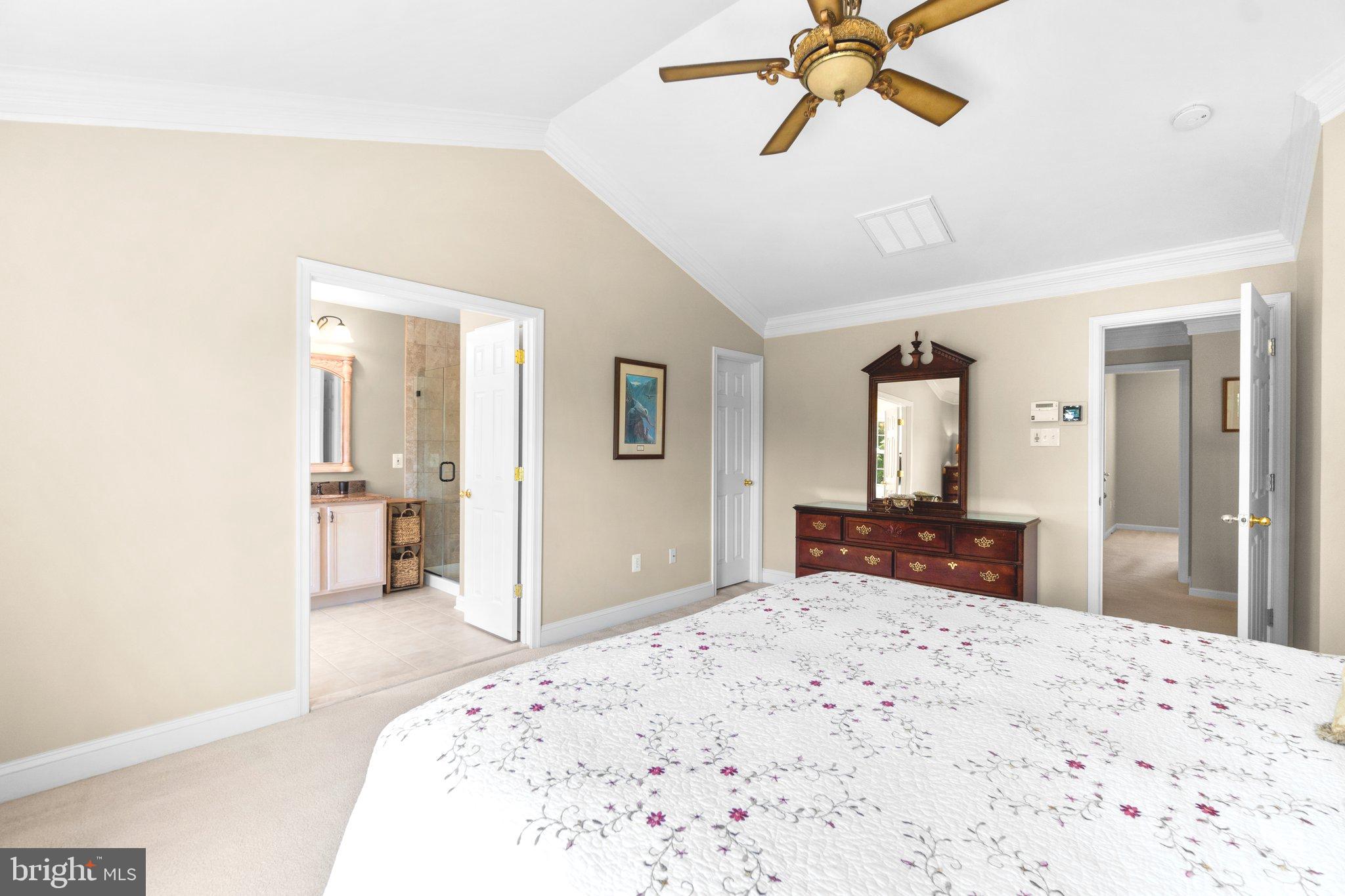 ROYAL OAKS - Residential