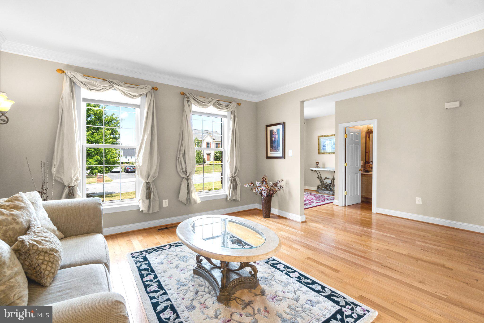 ROYAL OAKS - Residential