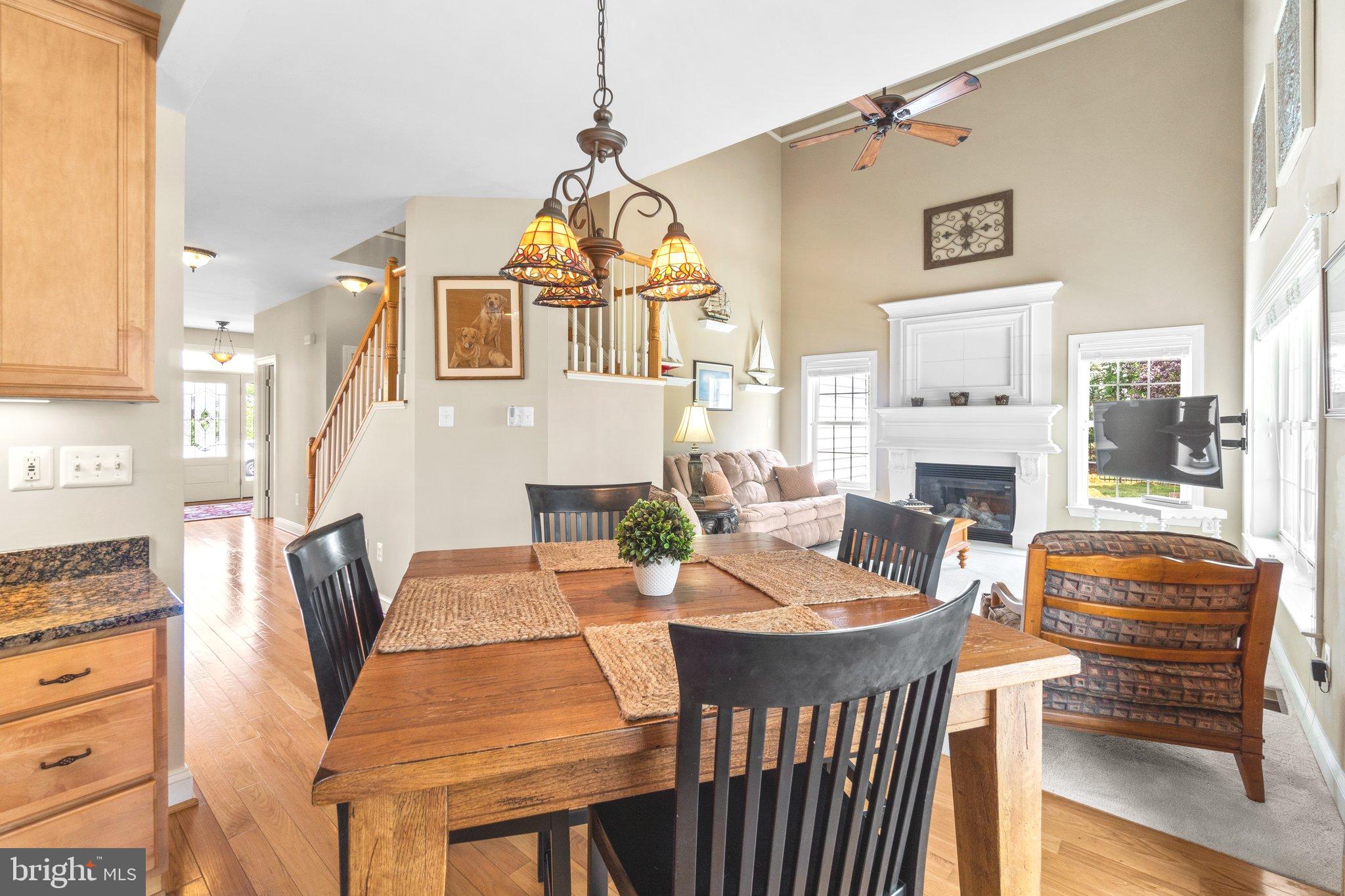 ROYAL OAKS - Residential