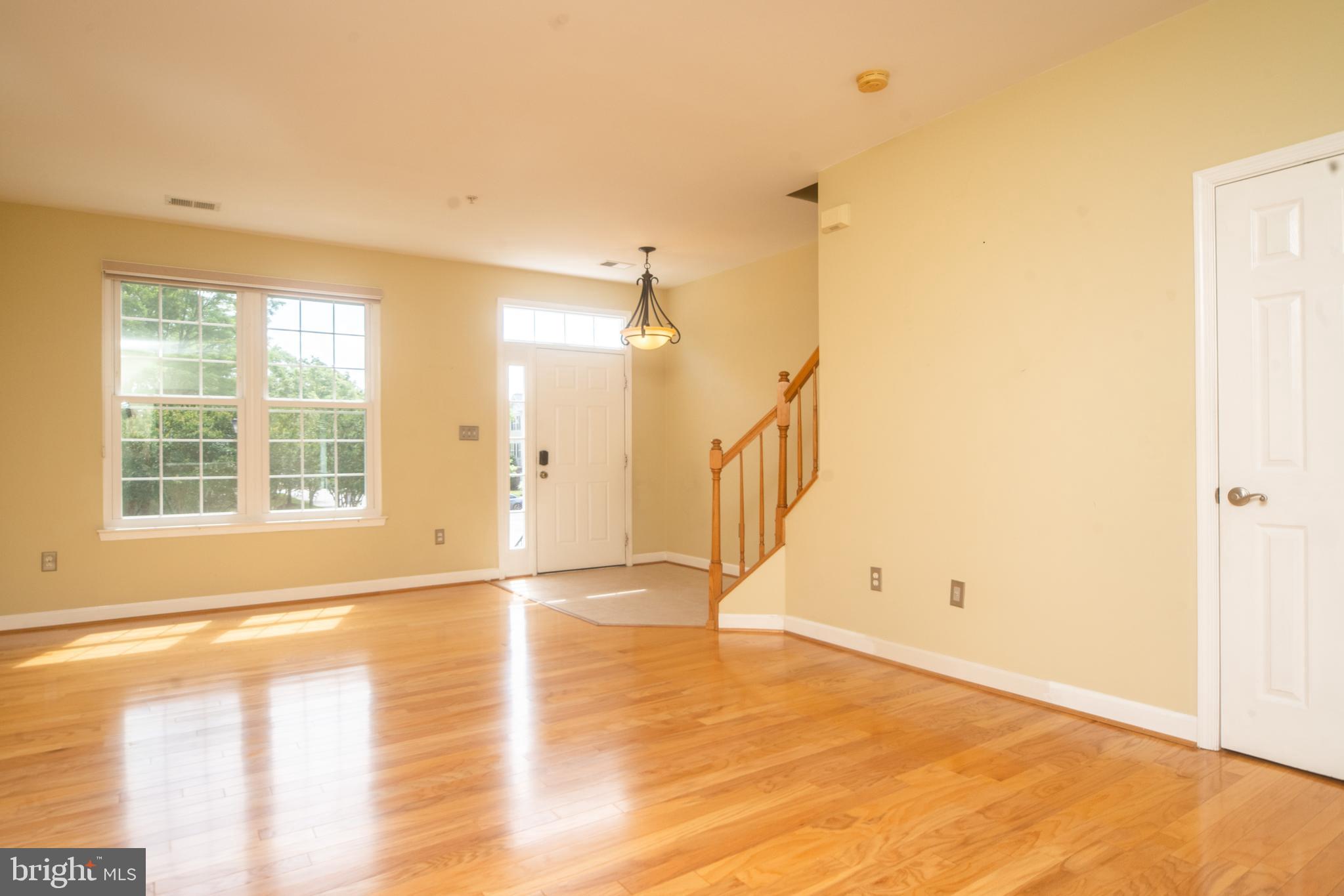 2604 WILLOW LEAF COURT
