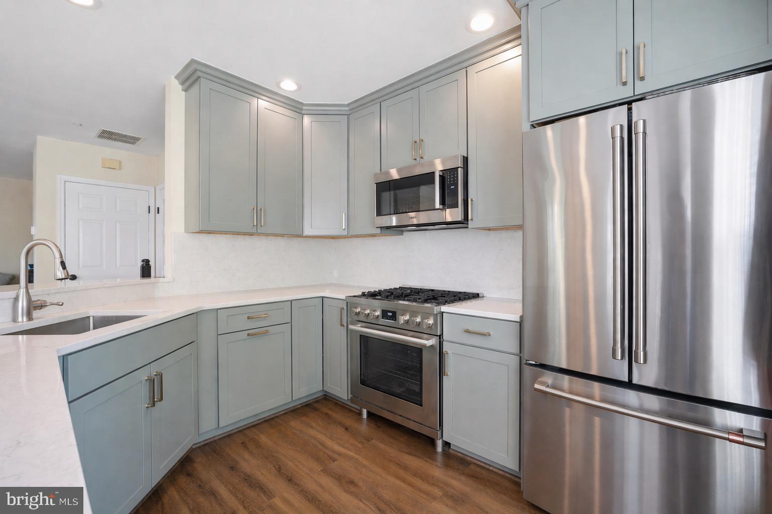 DOMINION STATION CONDOMINIUM - Residential