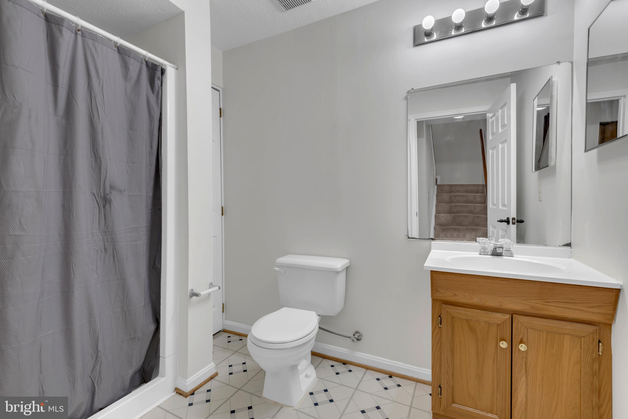 BEECHWOOD HILL - Residential