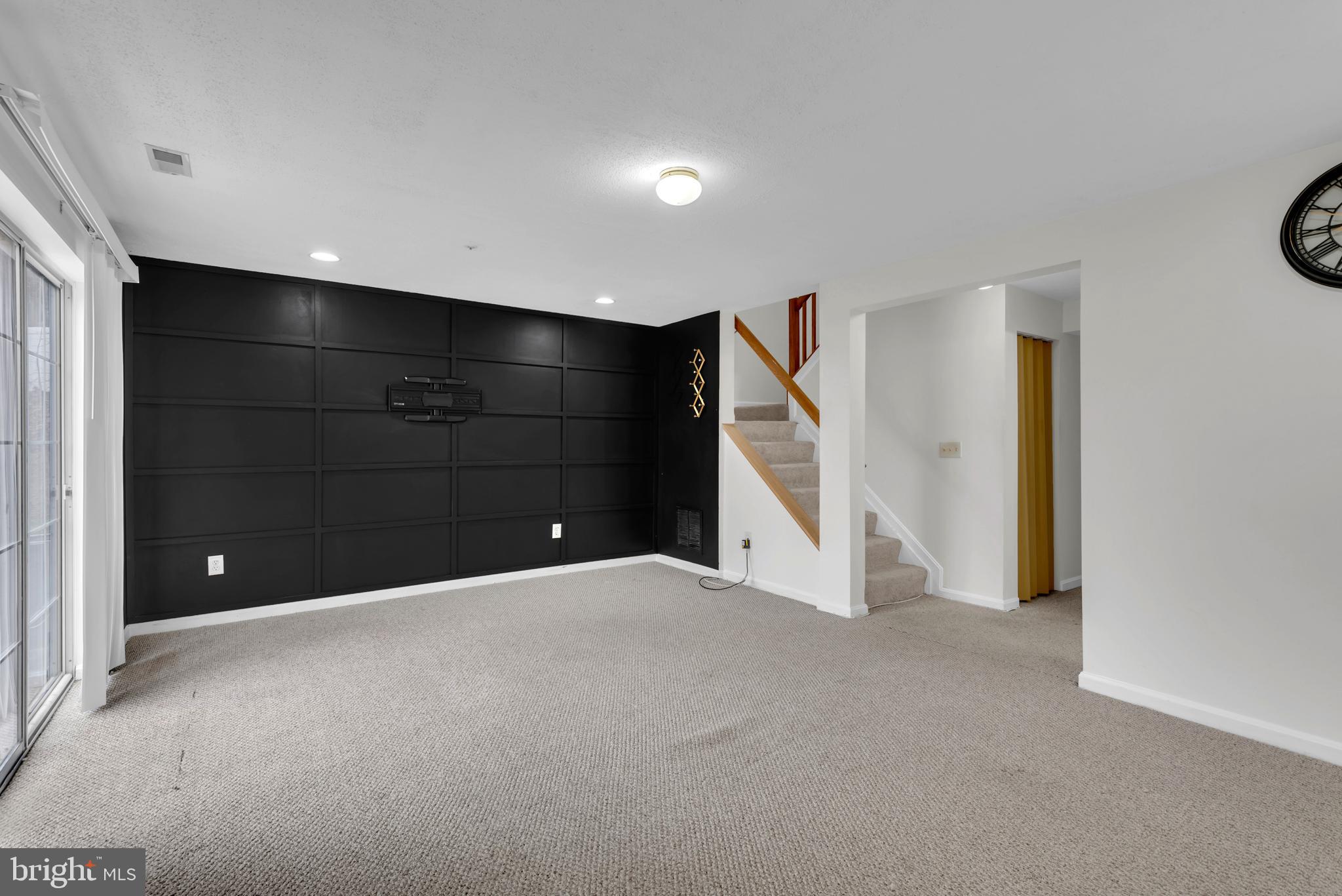 BEECHWOOD HILL - Residential