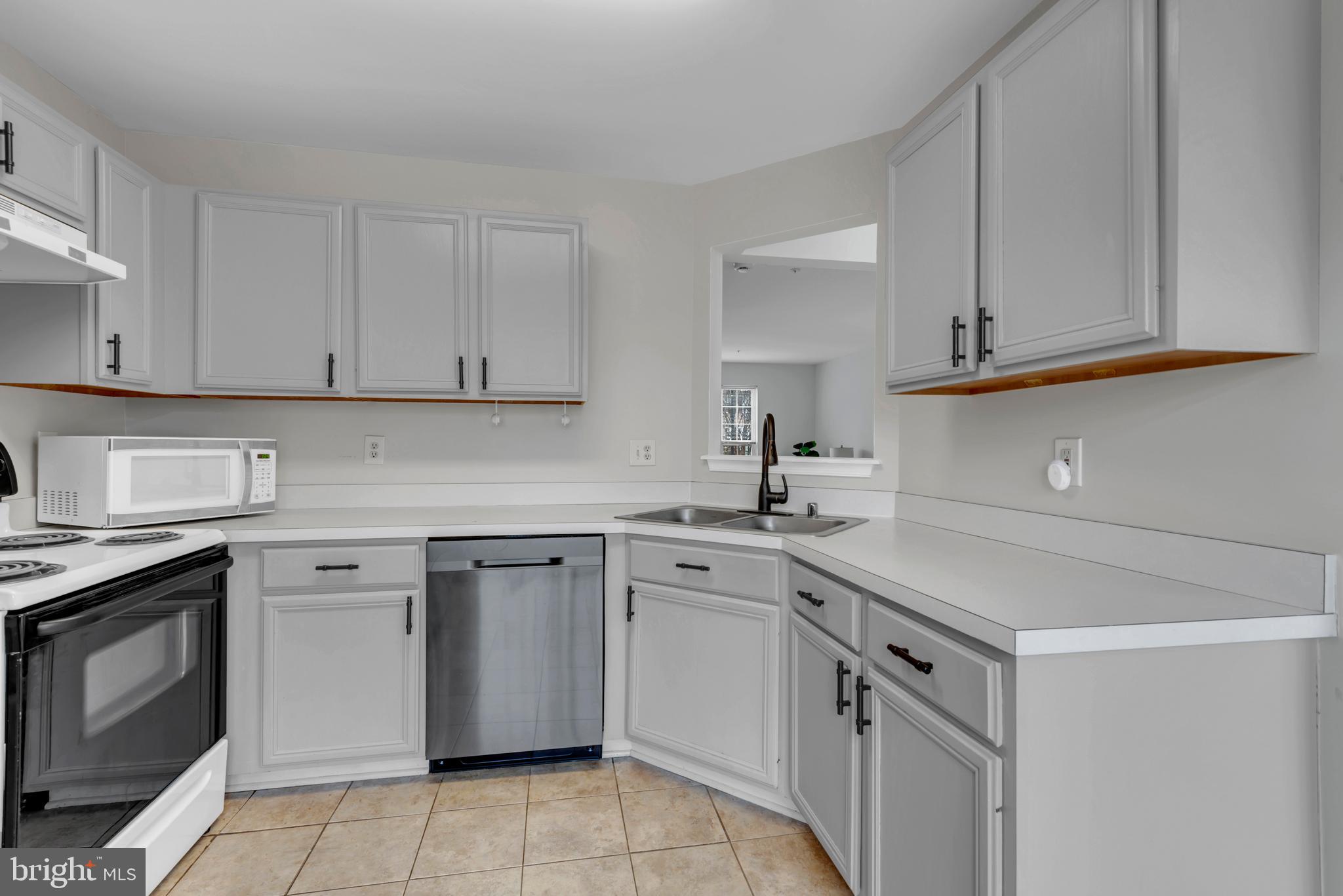 BEECHWOOD HILL - Residential