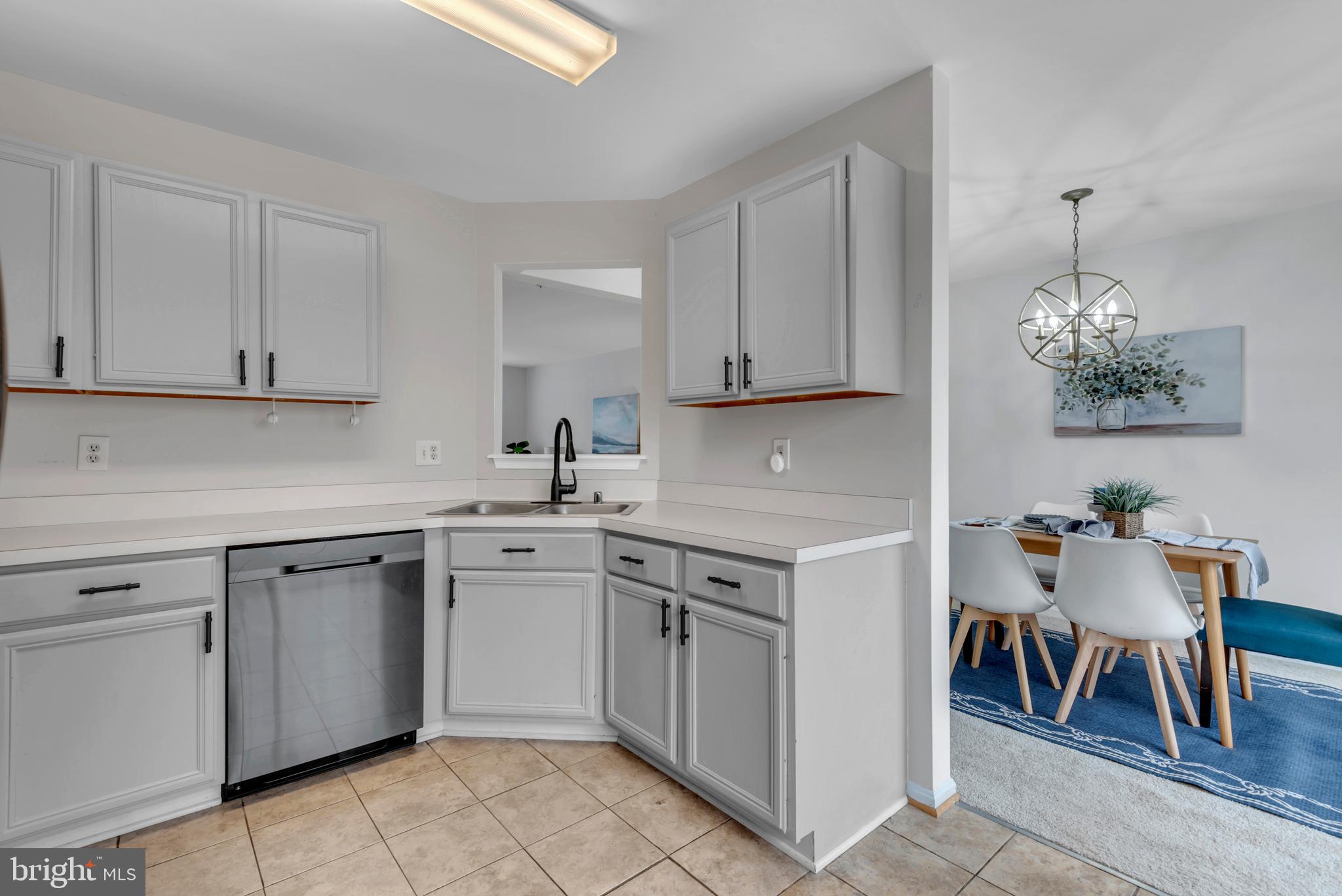 BEECHWOOD HILL - Residential