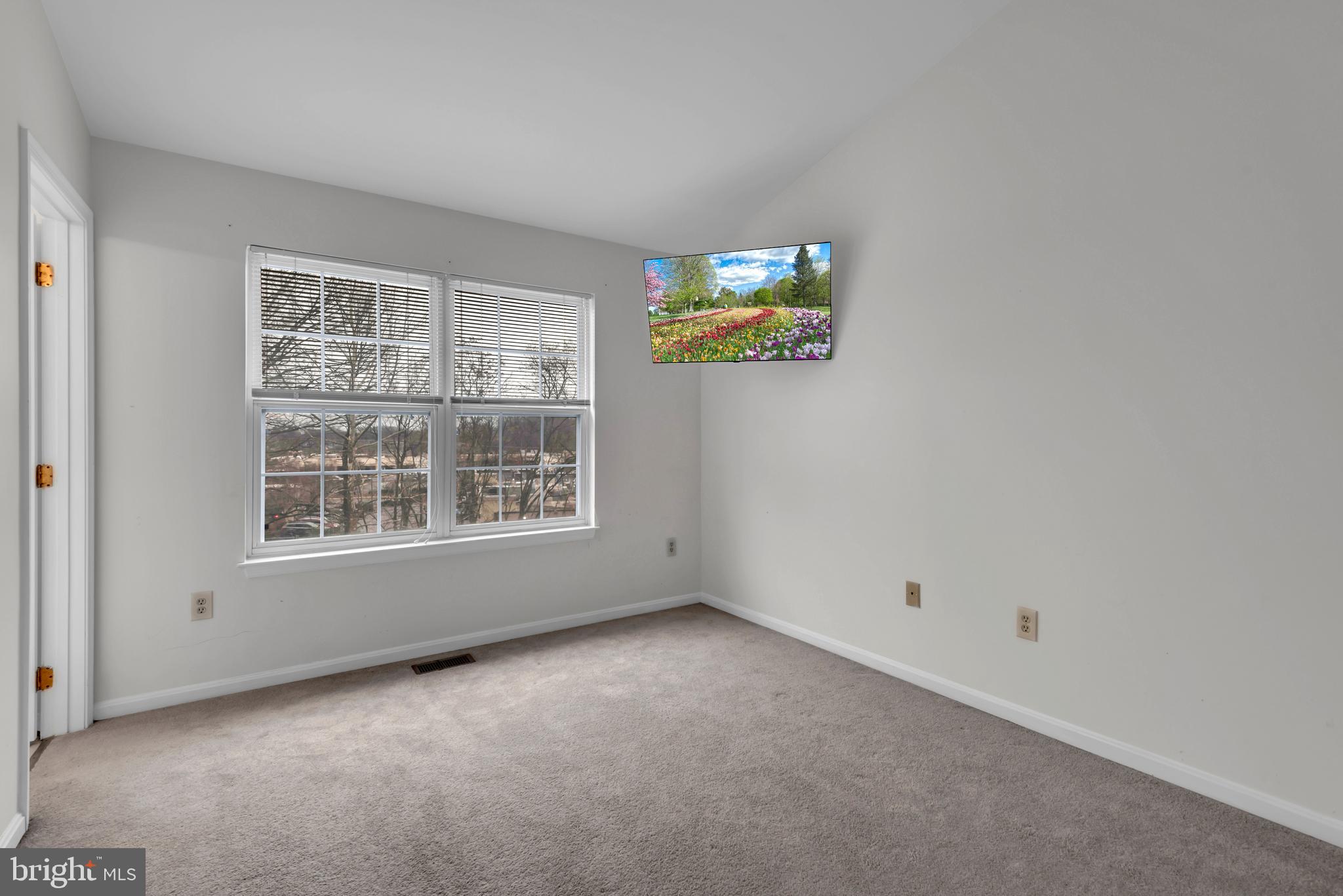 BEECHWOOD HILL - Residential