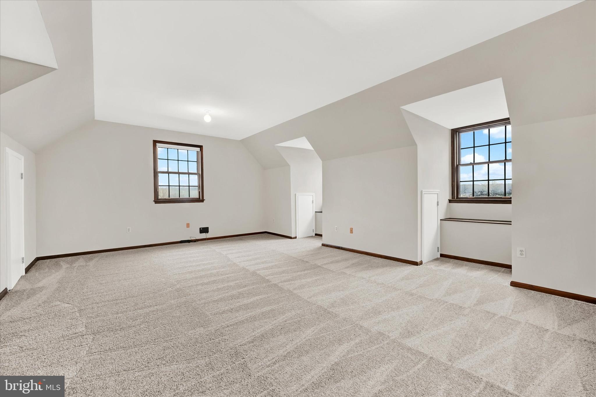 BONAPARTE ESTATES - Residential