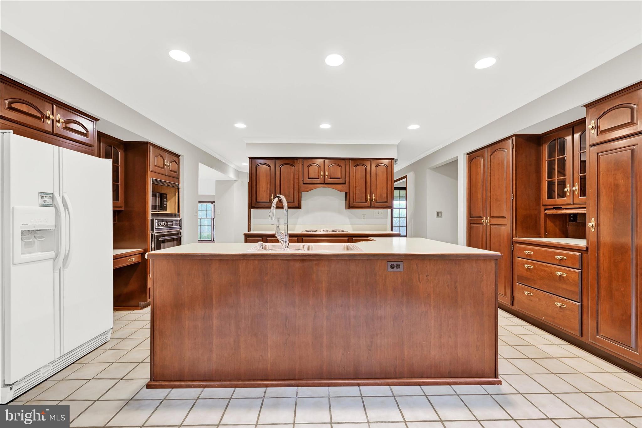 BONAPARTE ESTATES - Residential