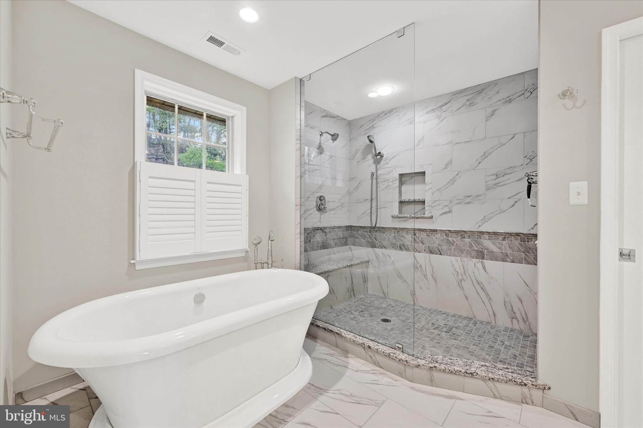 BONAPARTE ESTATES - Residential