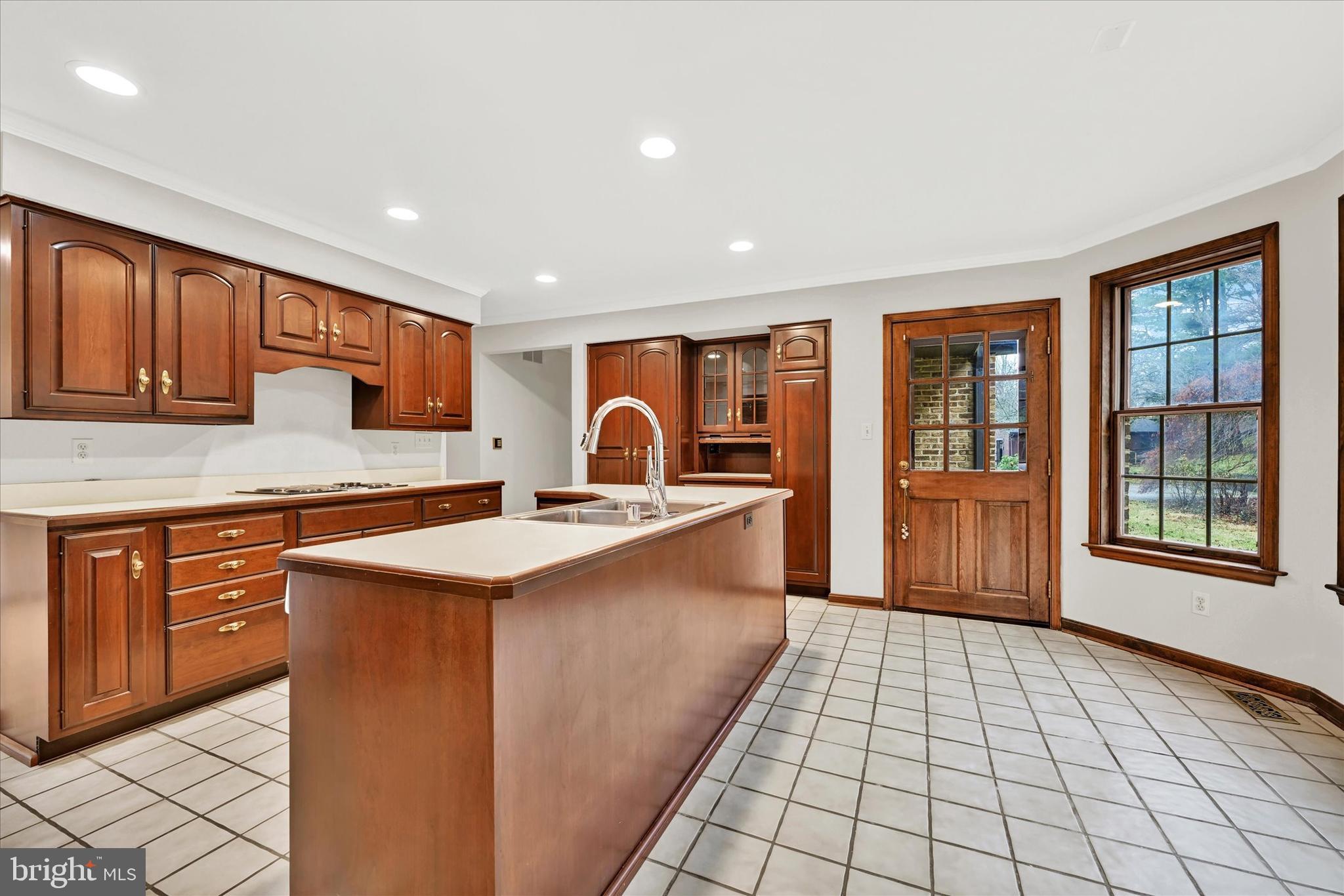 BONAPARTE ESTATES - Residential