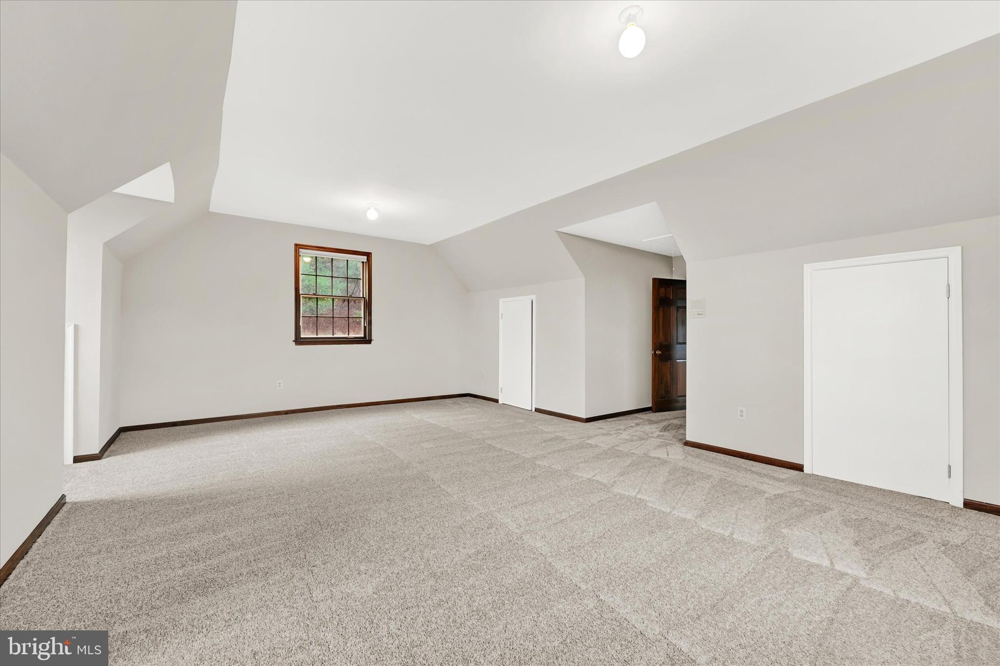 BONAPARTE ESTATES - Residential