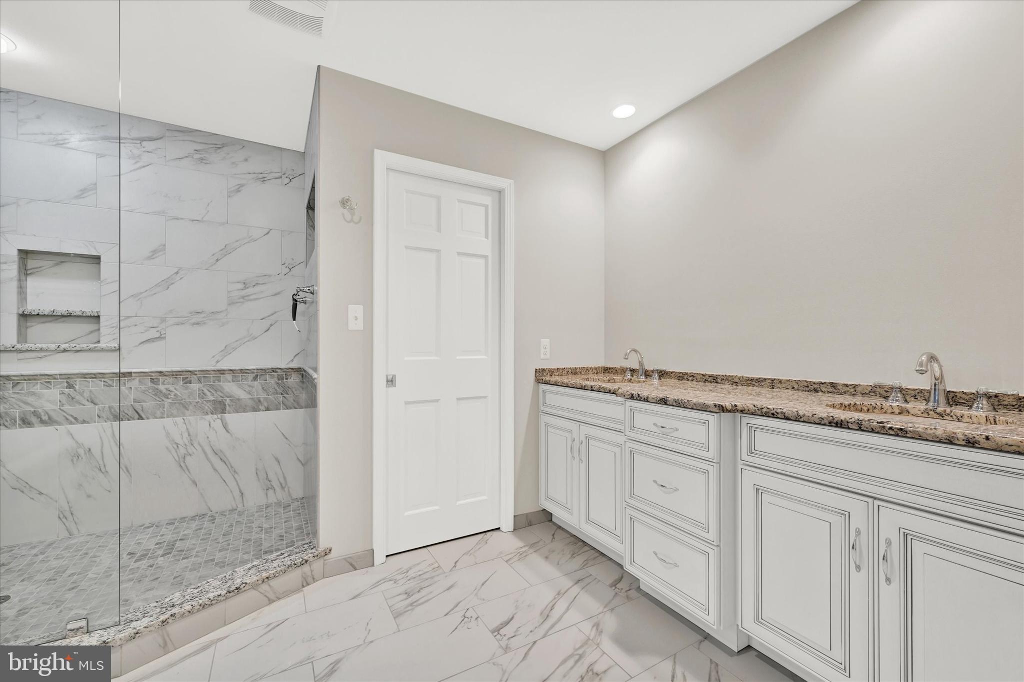 BONAPARTE ESTATES - Residential