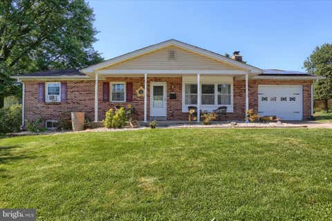 Homes For Sale - 4621 Abbington Drive<br/> HARRISBURG, PA 17109