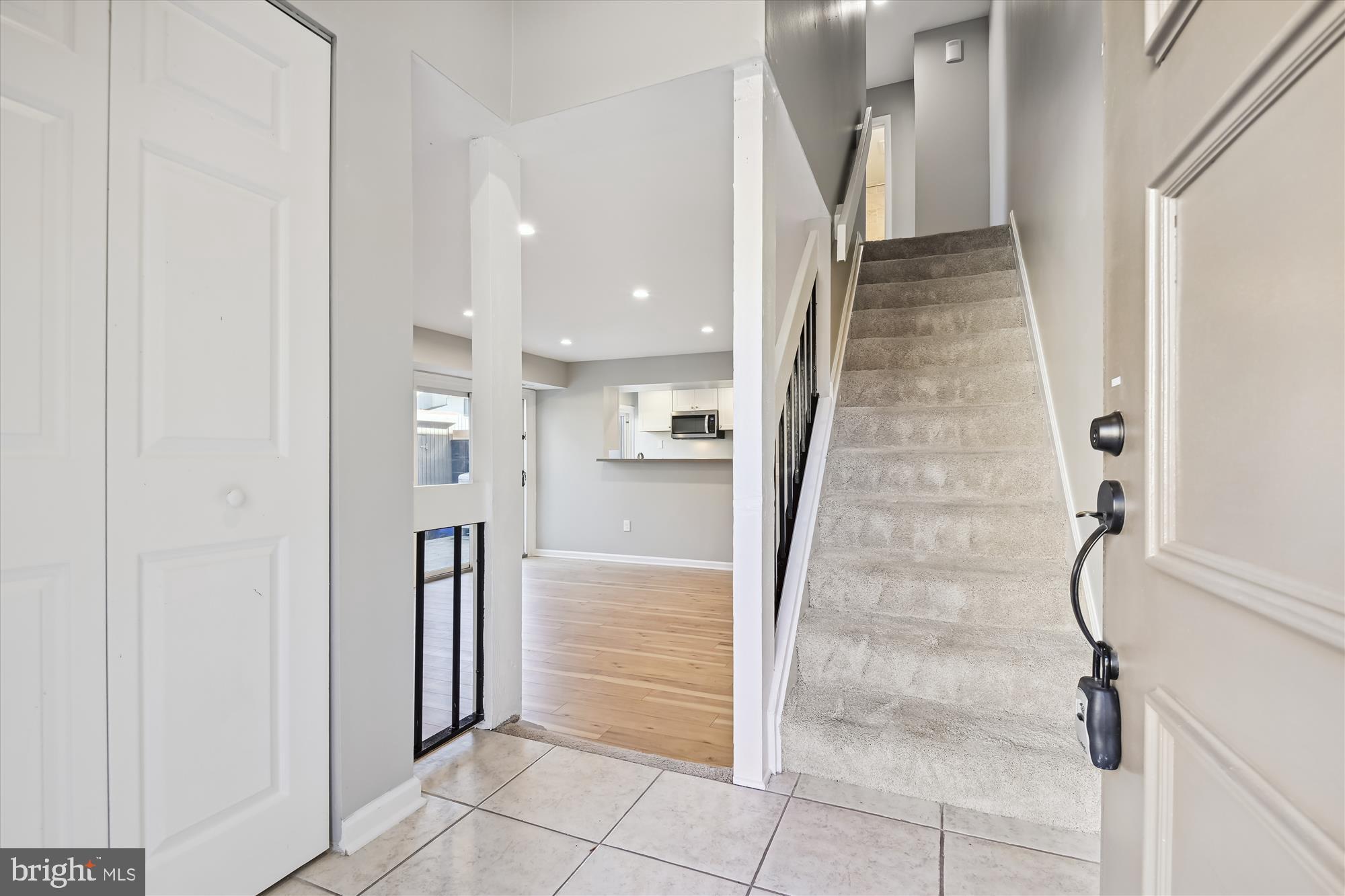 SIERRA VILLAS - Residential