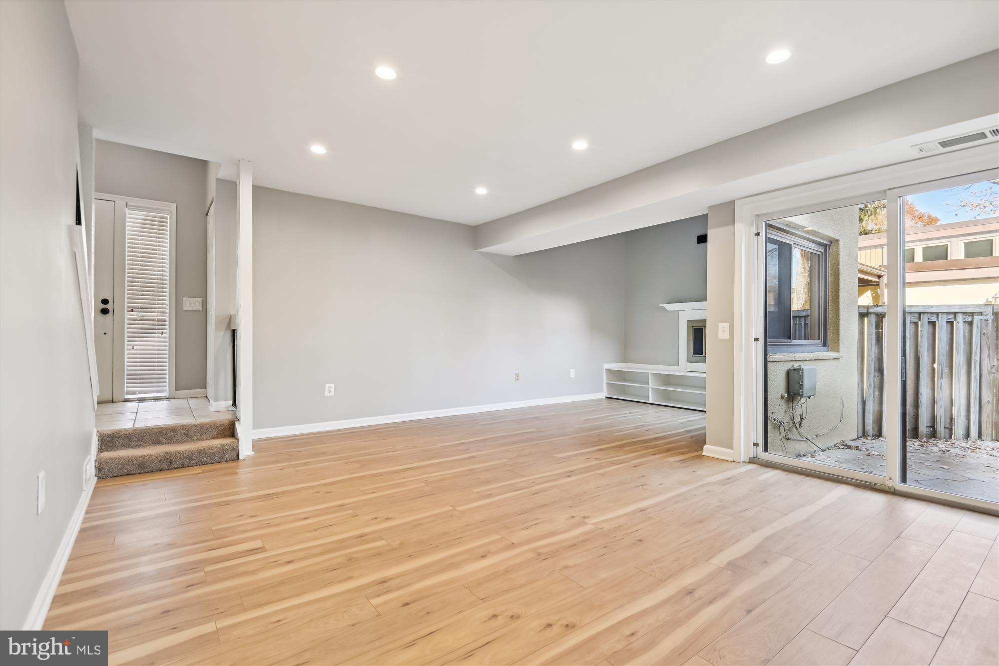 SIERRA VILLAS - Residential