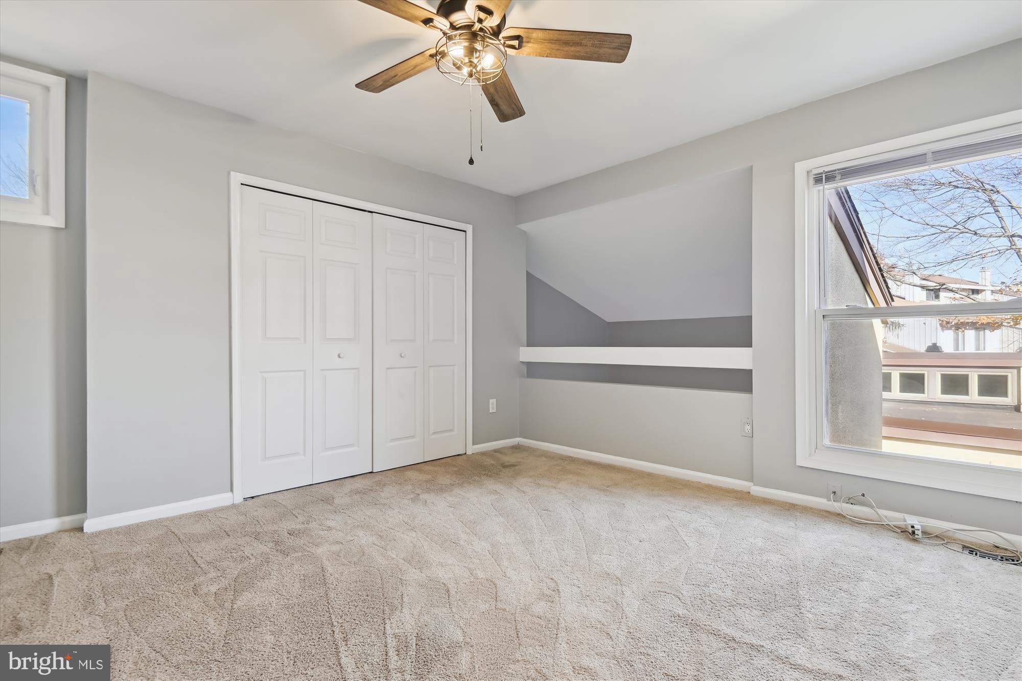 SIERRA VILLAS - Residential