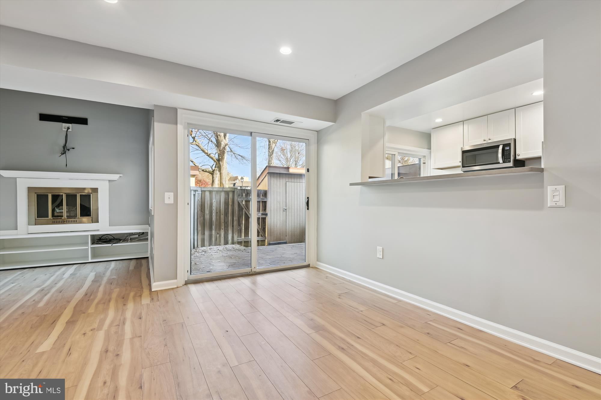 SIERRA VILLAS - Residential