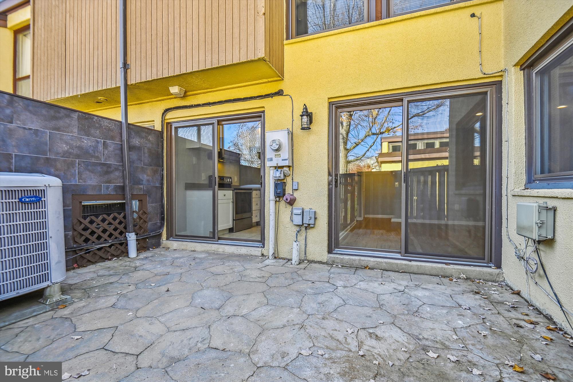 SIERRA VILLAS - Residential