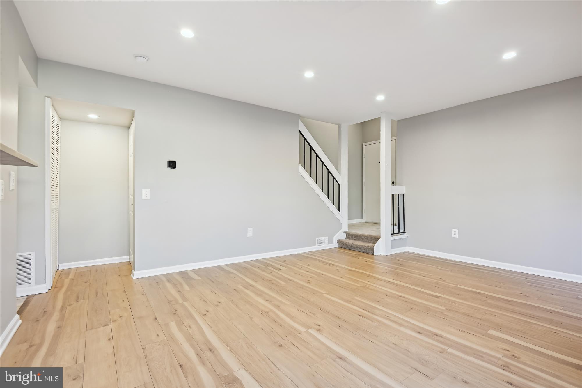 SIERRA VILLAS - Residential