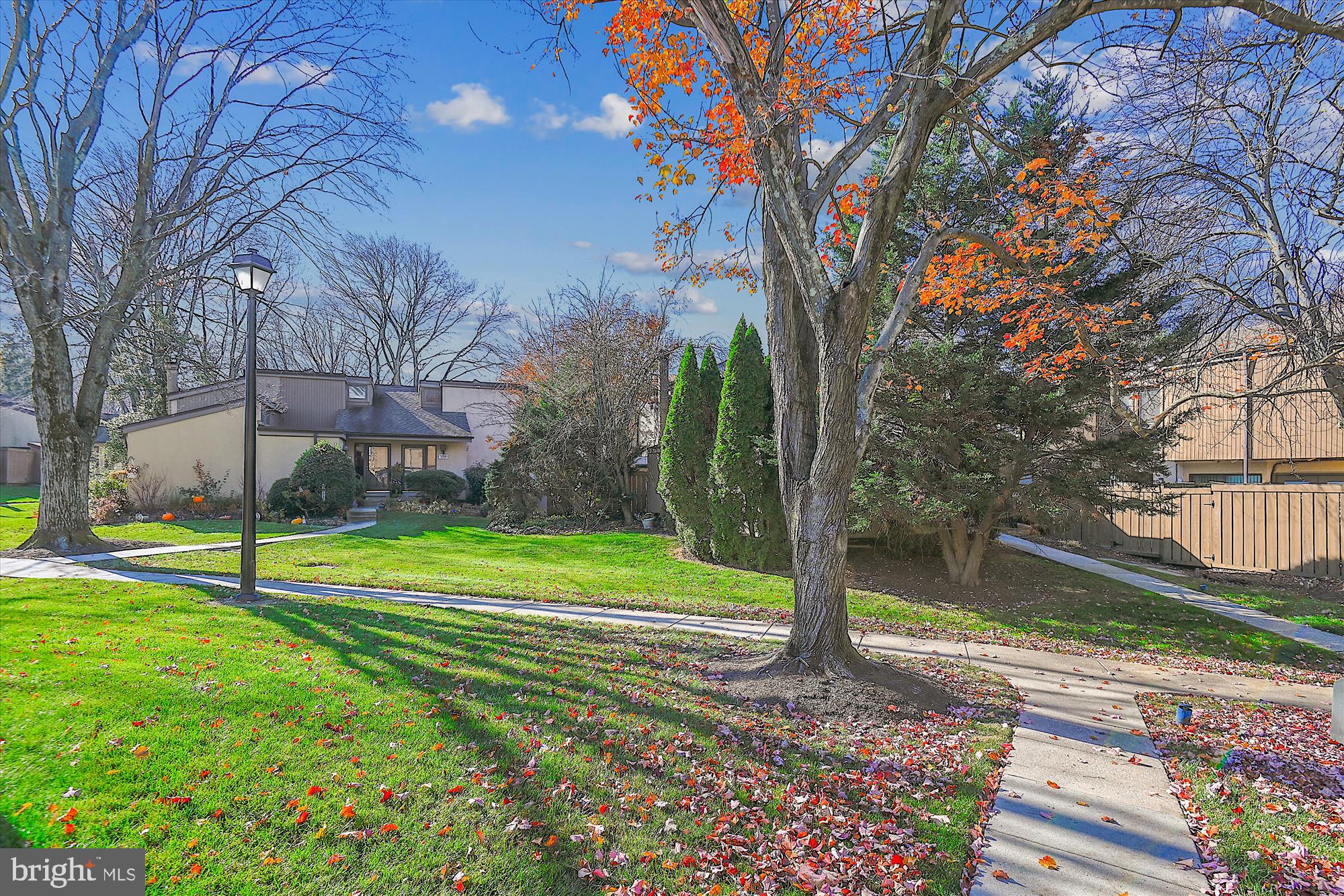 SIERRA VILLAS - Residential