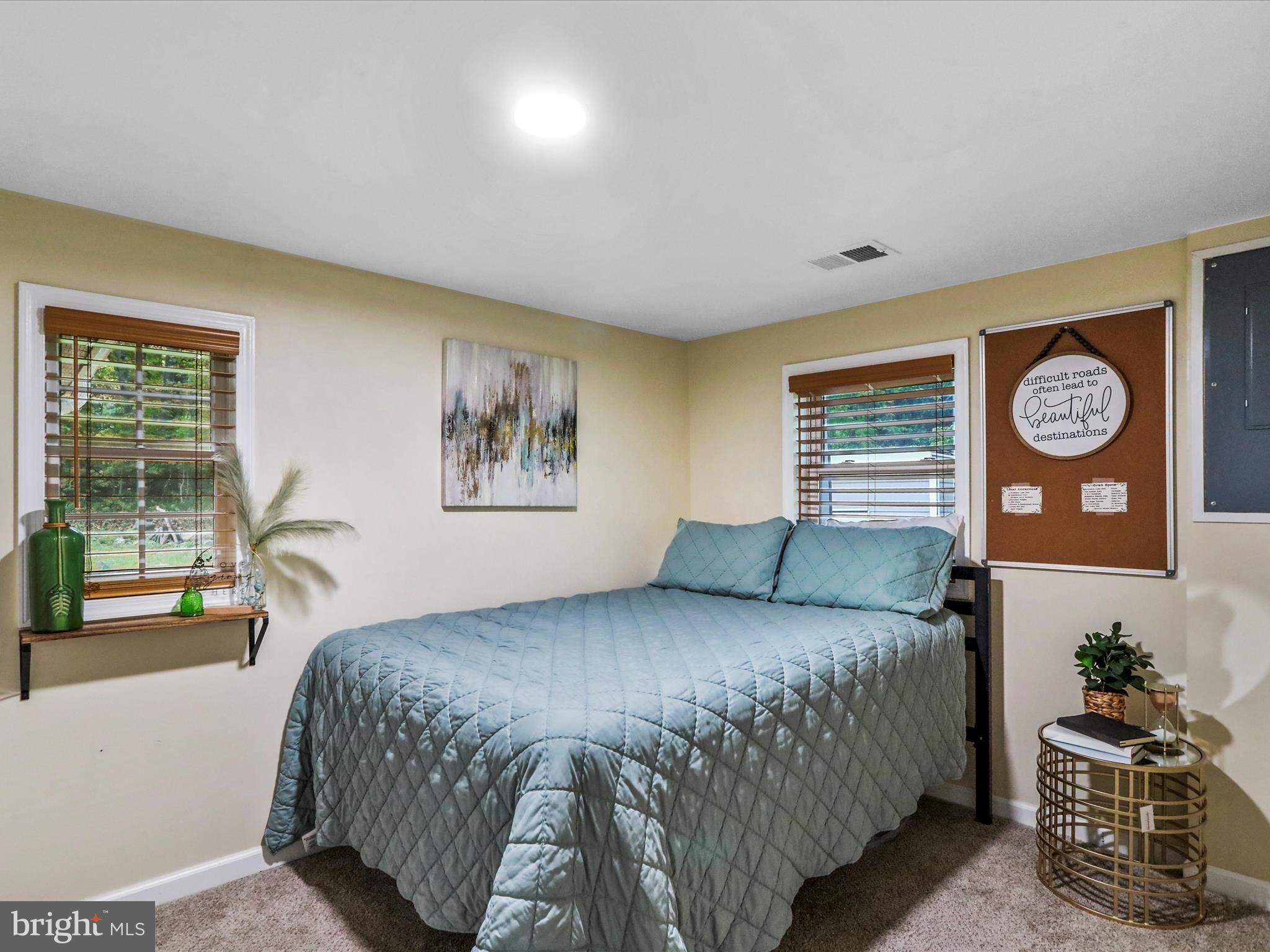 SHANNONDALE - Residential