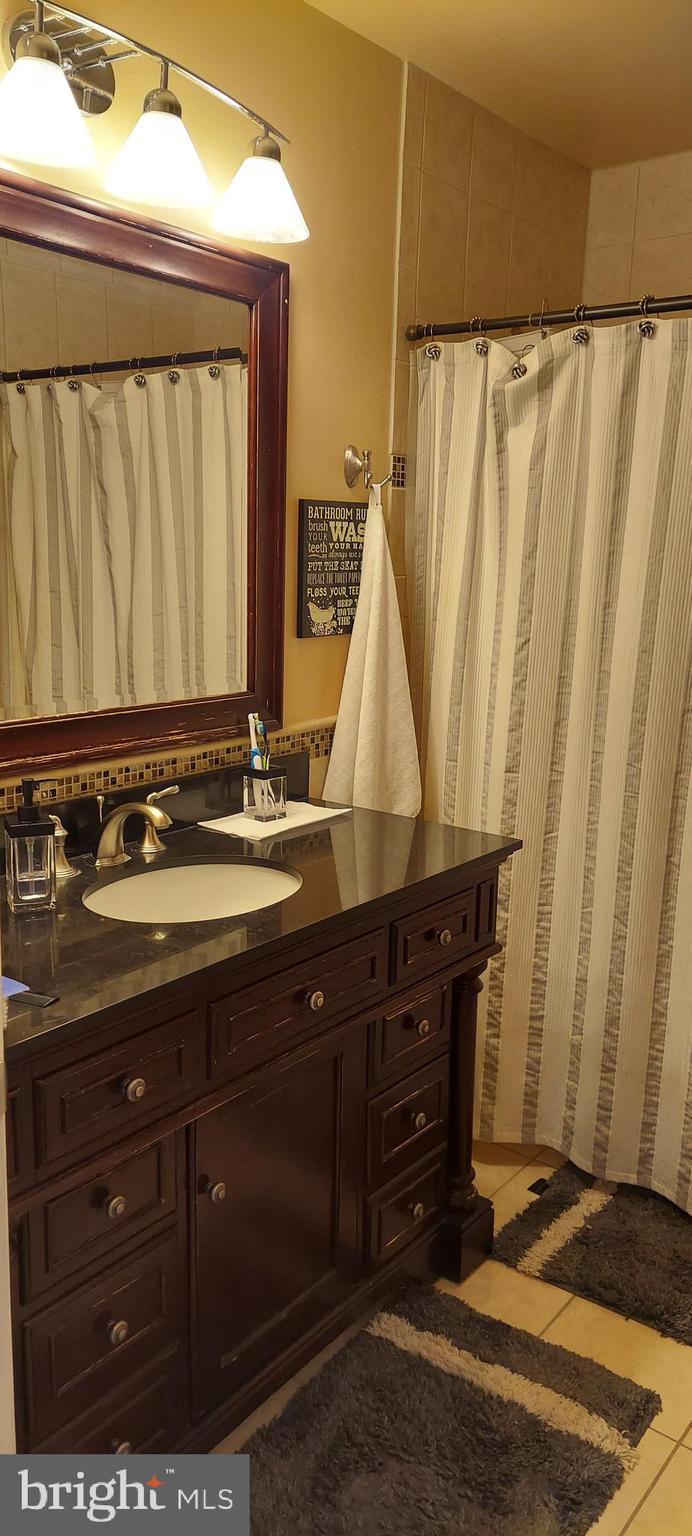 PHEASANT RUN - Residential Lease