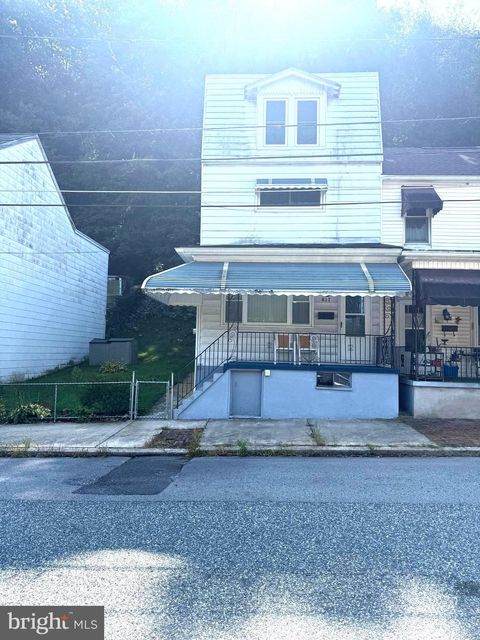 612 W BACON STREET POTTSVILLE PA 17901