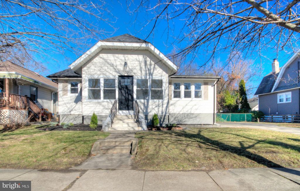 Photo of 123 Park Avenue, COLLINGSWOOD, NJ 08108 (MLS # NJCD2110980)