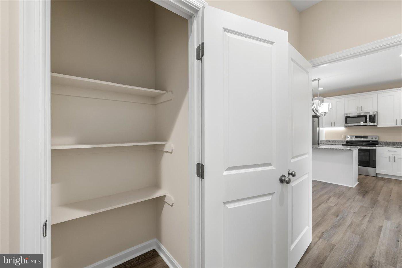 CABIN POINT / GLEBE HARBOR - Residential