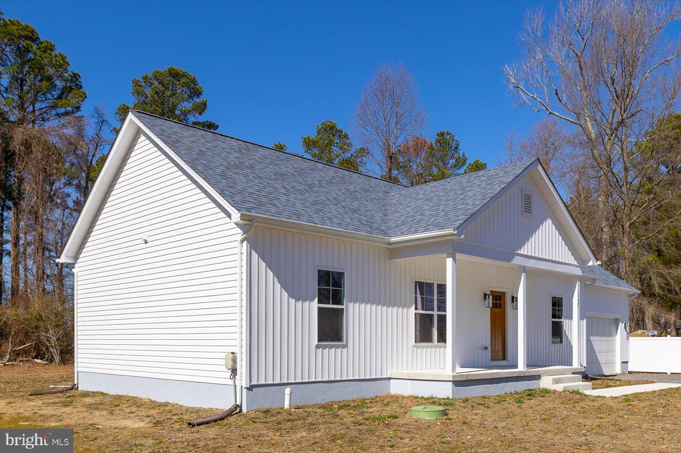 CABIN POINT / GLEBE HARBOR - Residential
