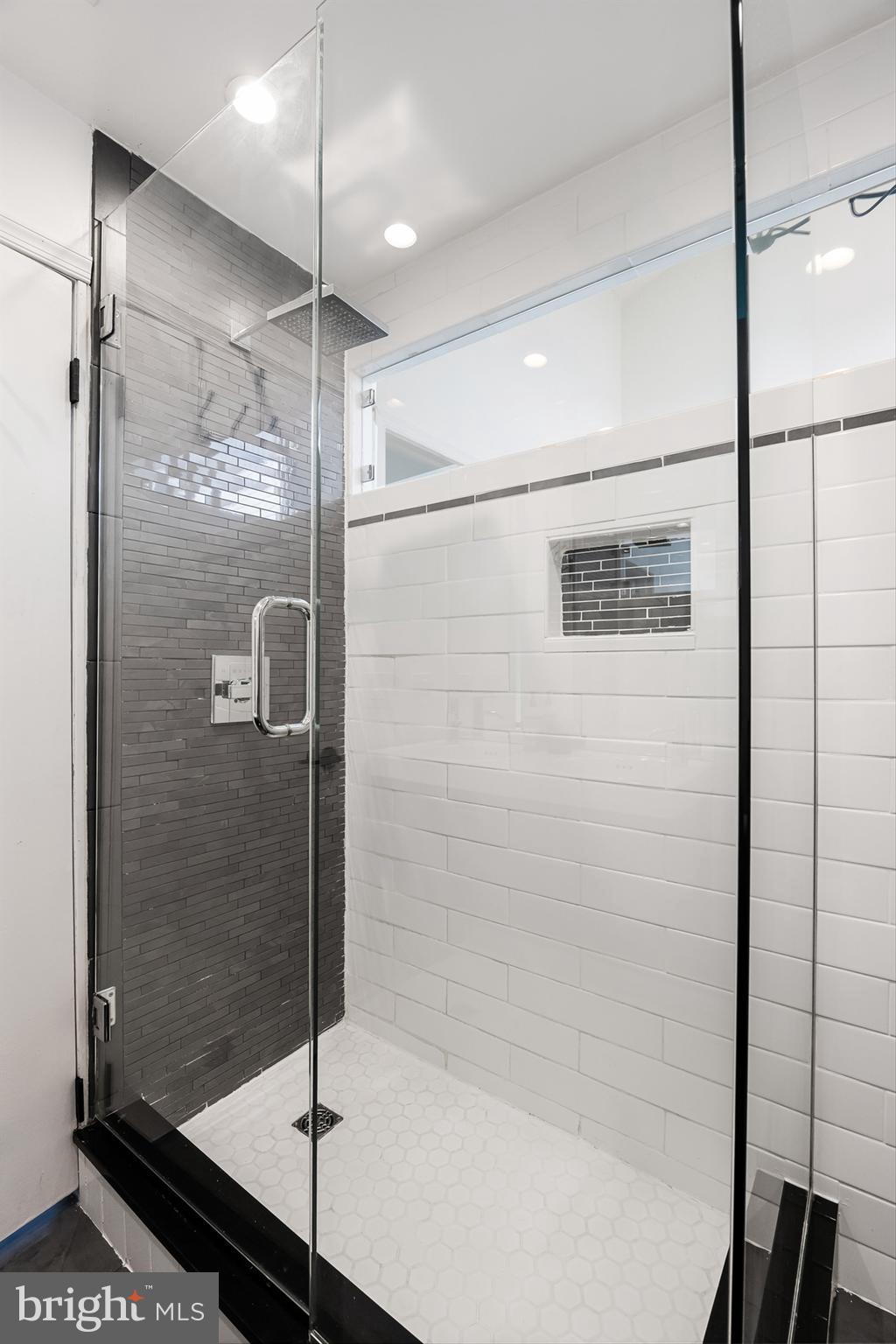 BELLA VISTA - Residential Lease