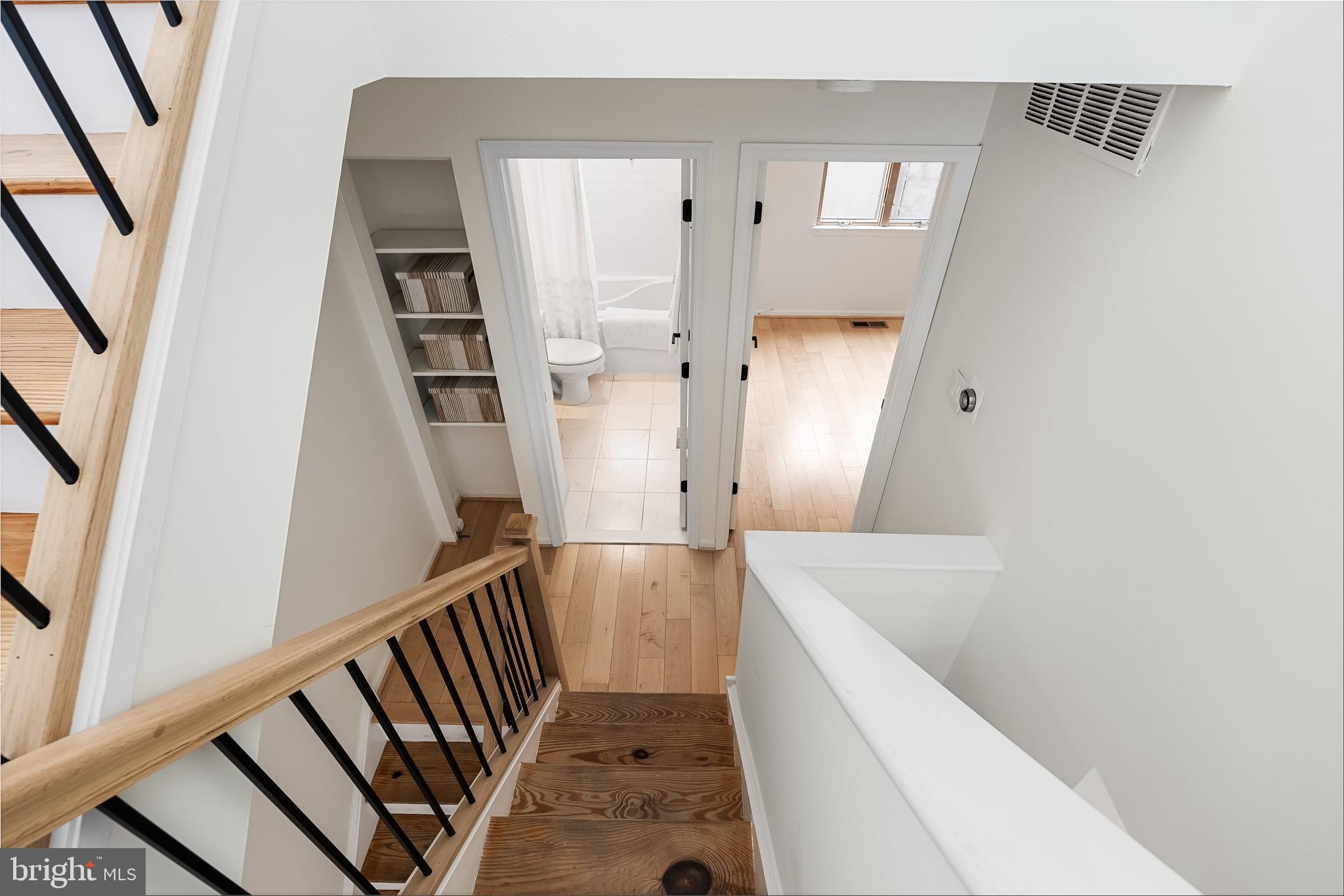 BELLA VISTA - Residential Lease