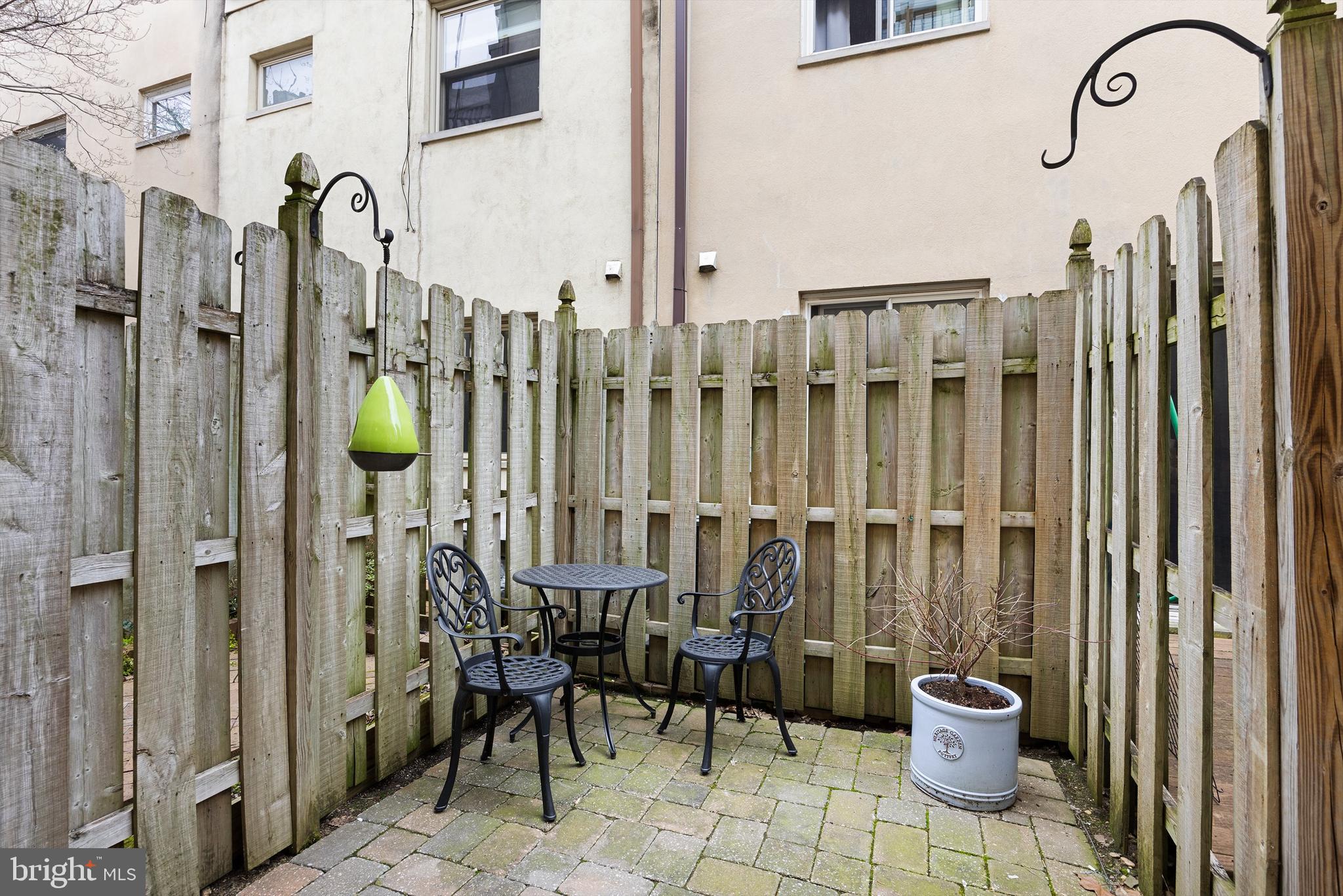 BELLA VISTA - Residential Lease