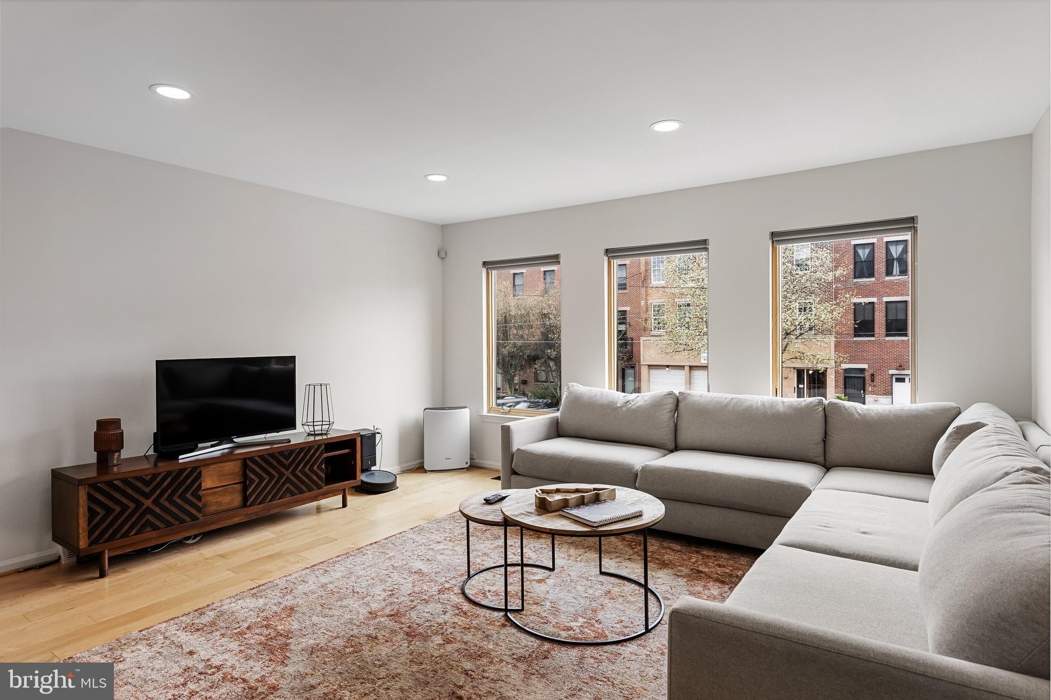 BELLA VISTA - Residential Lease