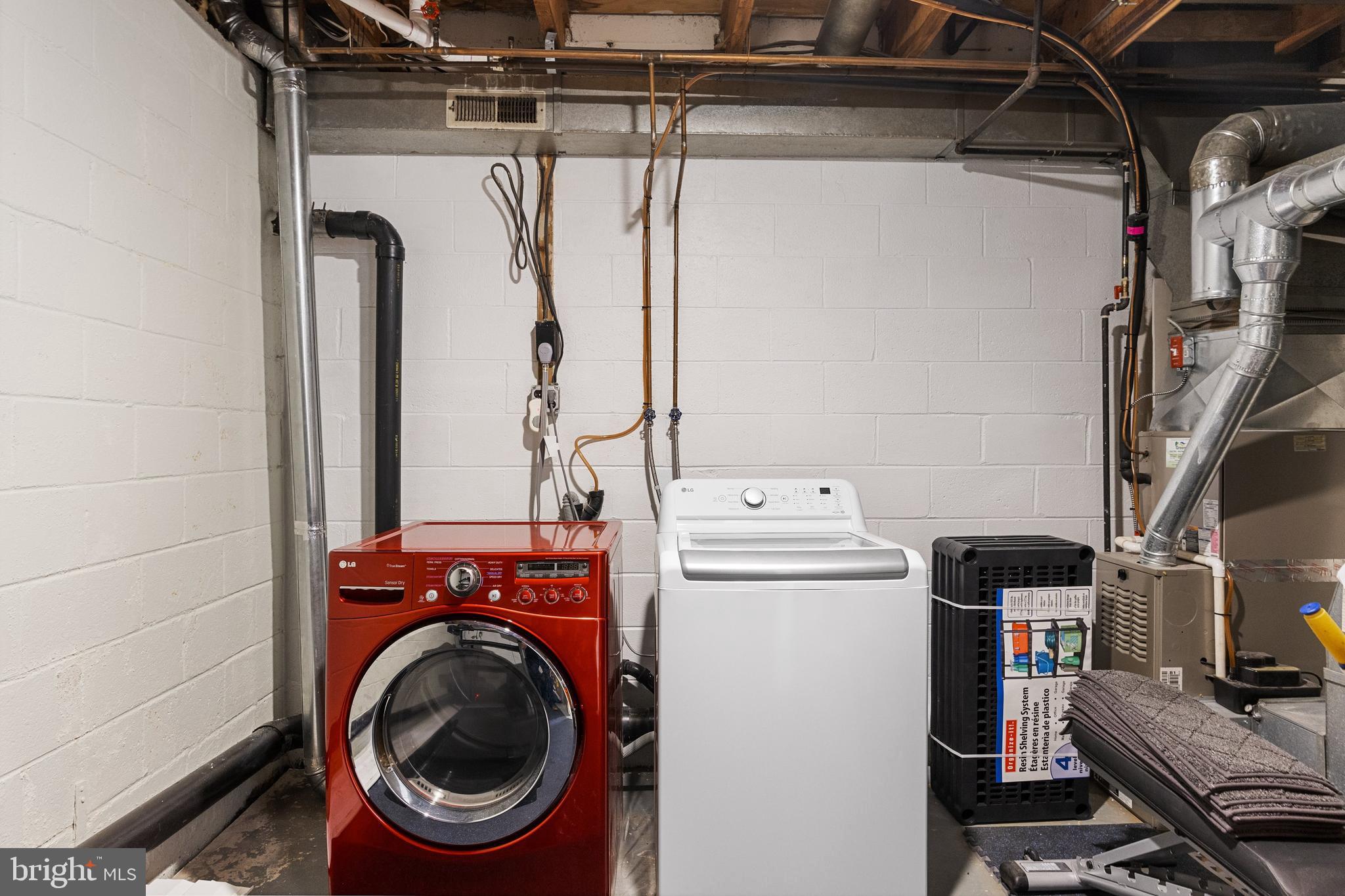 BELLA VISTA - Residential Lease