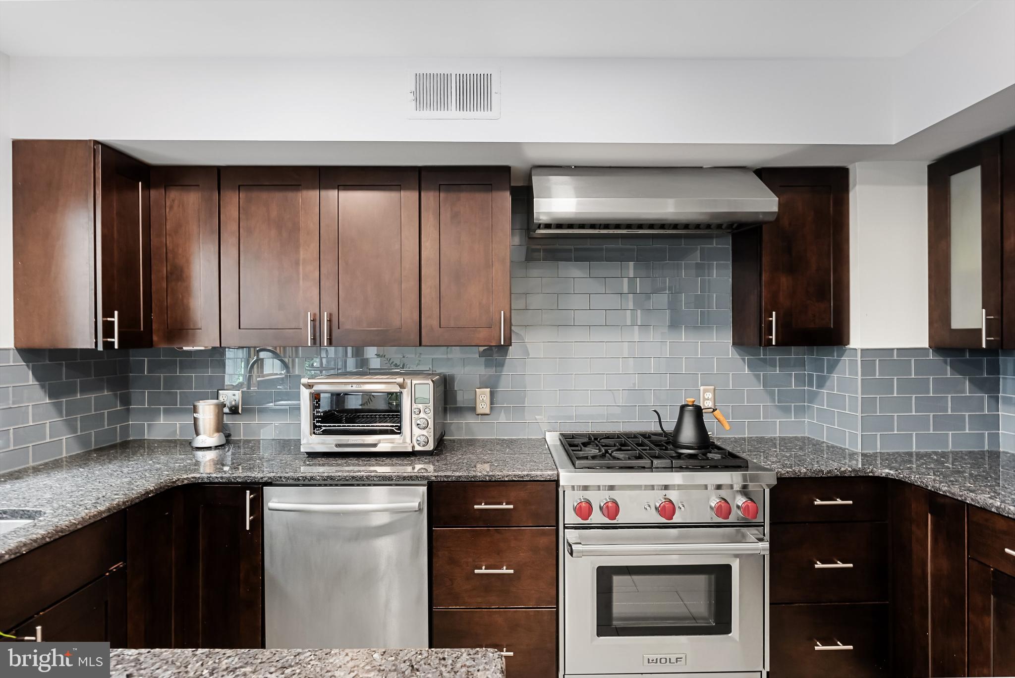 BELLA VISTA - Residential Lease