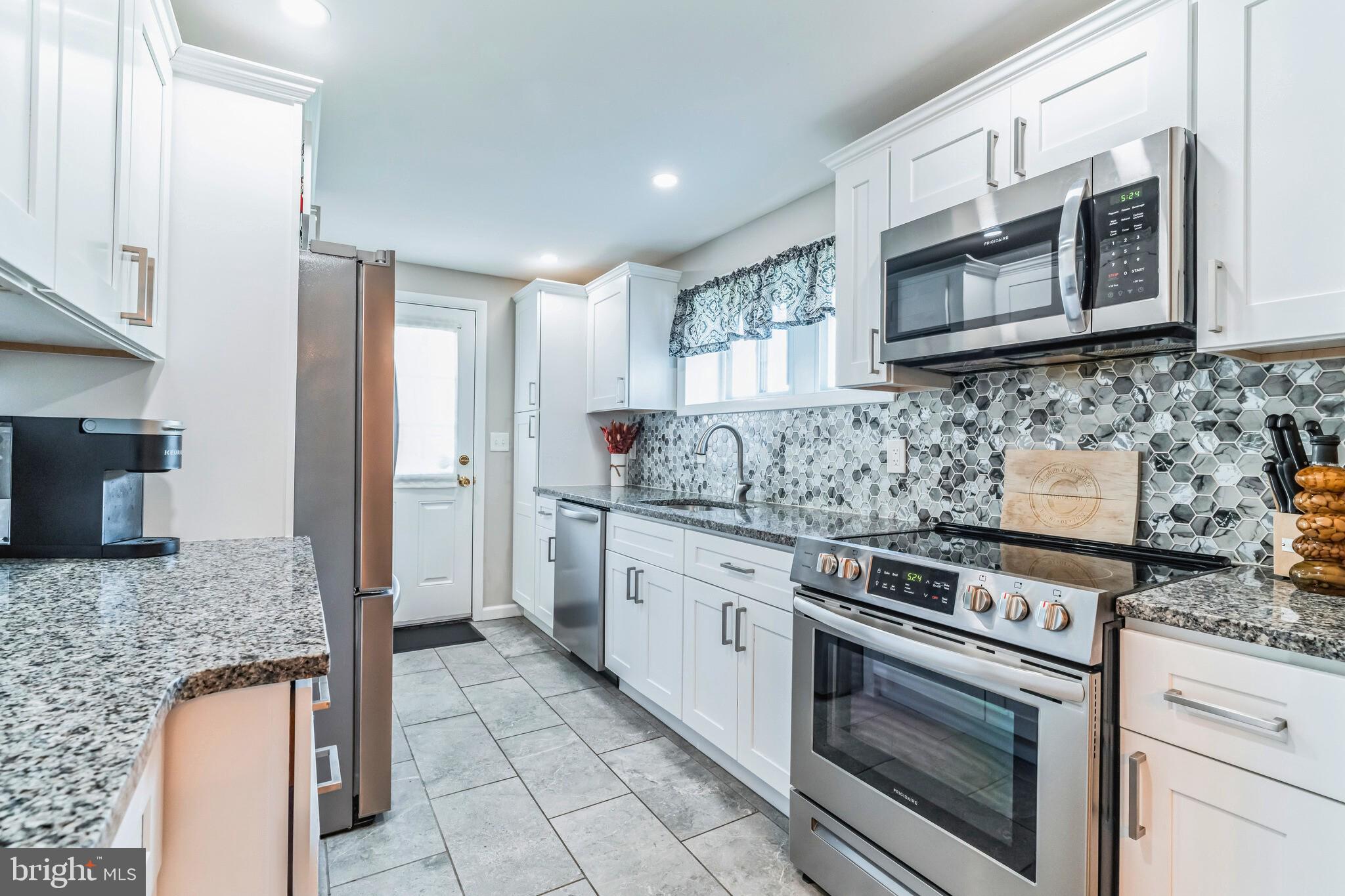 BRIDGEWATER FARMS - Residential