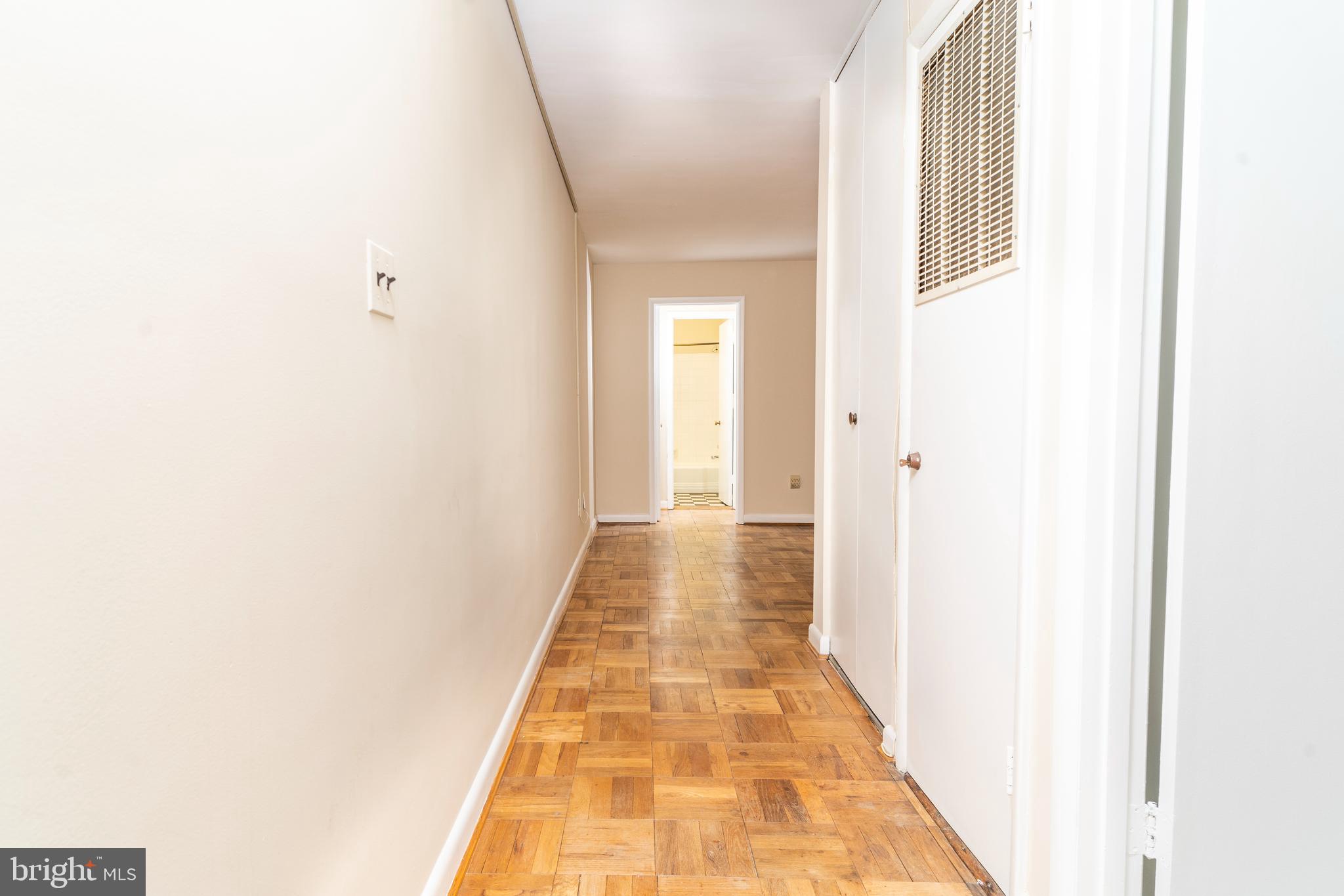 PARKSIDE CONDOMINIUMS - Residential Lease