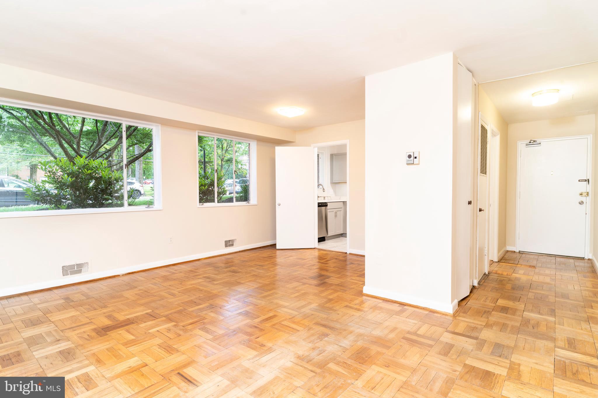 PARKSIDE CONDOMINIUMS - Residential Lease