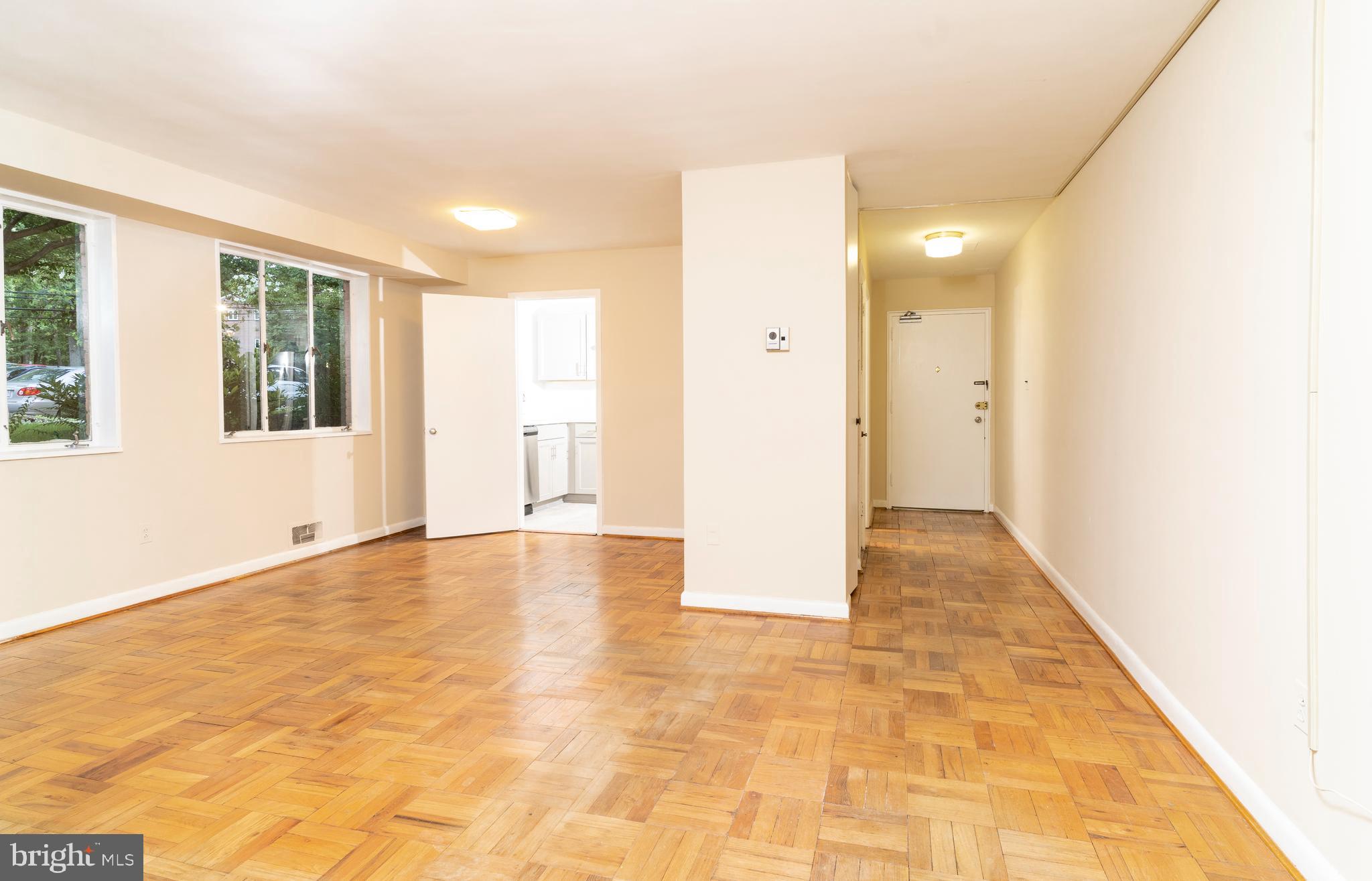 PARKSIDE CONDOMINIUMS - Residential Lease