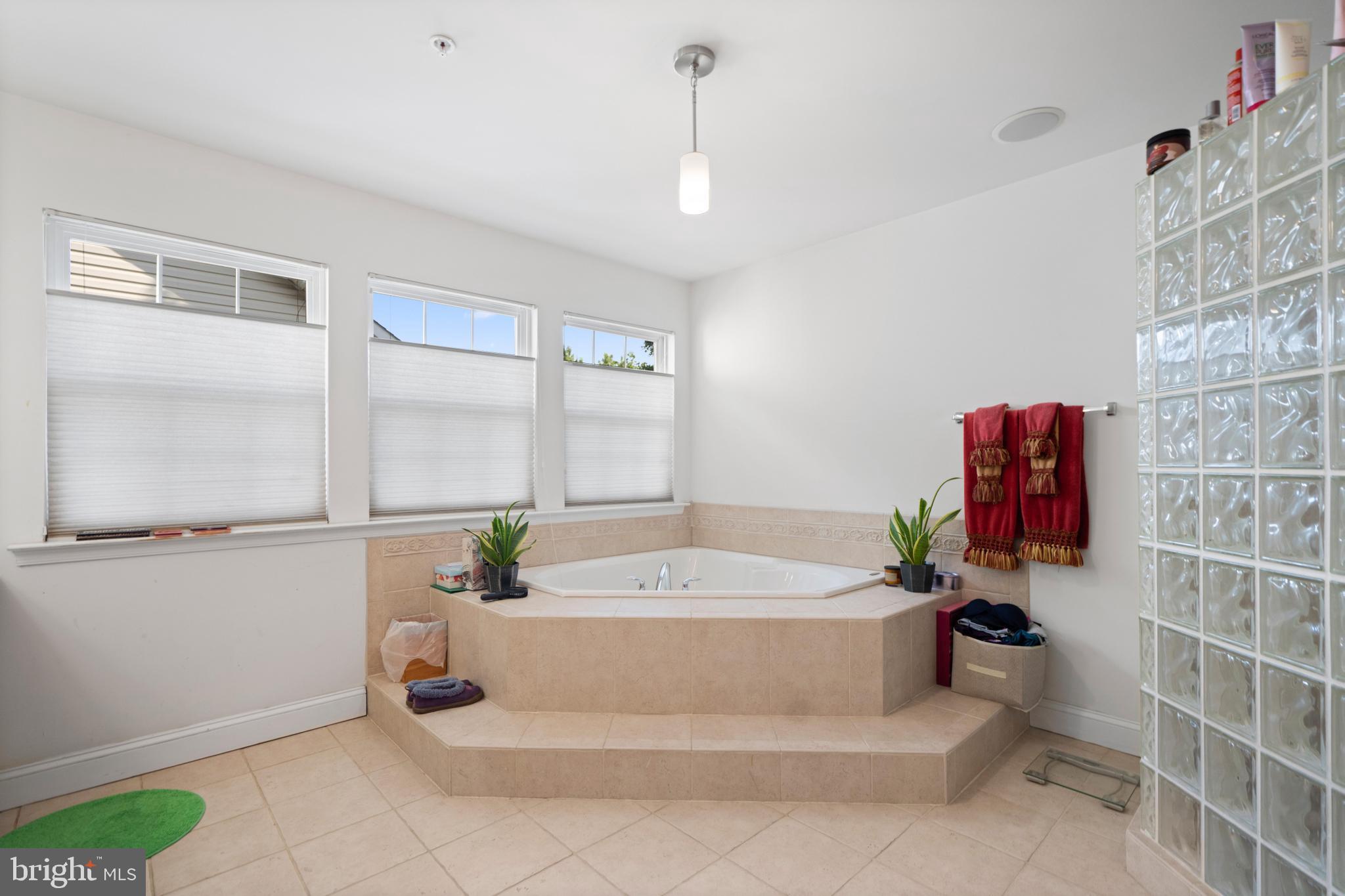 WESTIN-PLAT 1> - Residential