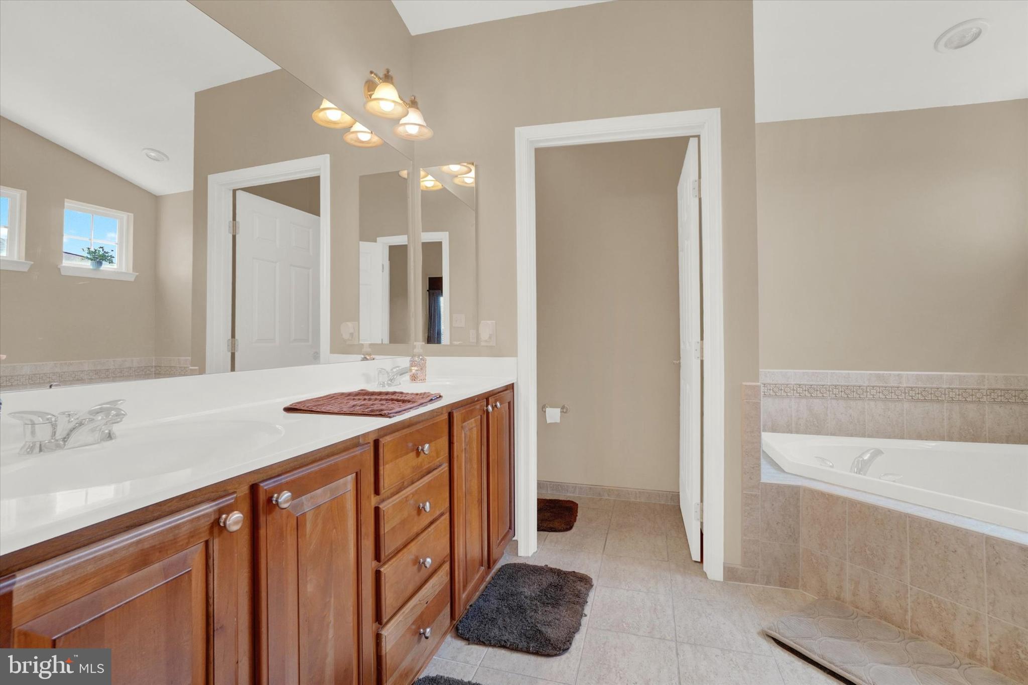 THISTLE DOWNS - Residential