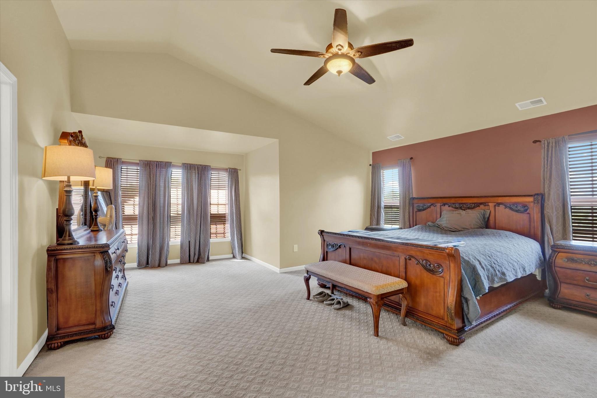 THISTLE DOWNS - Residential