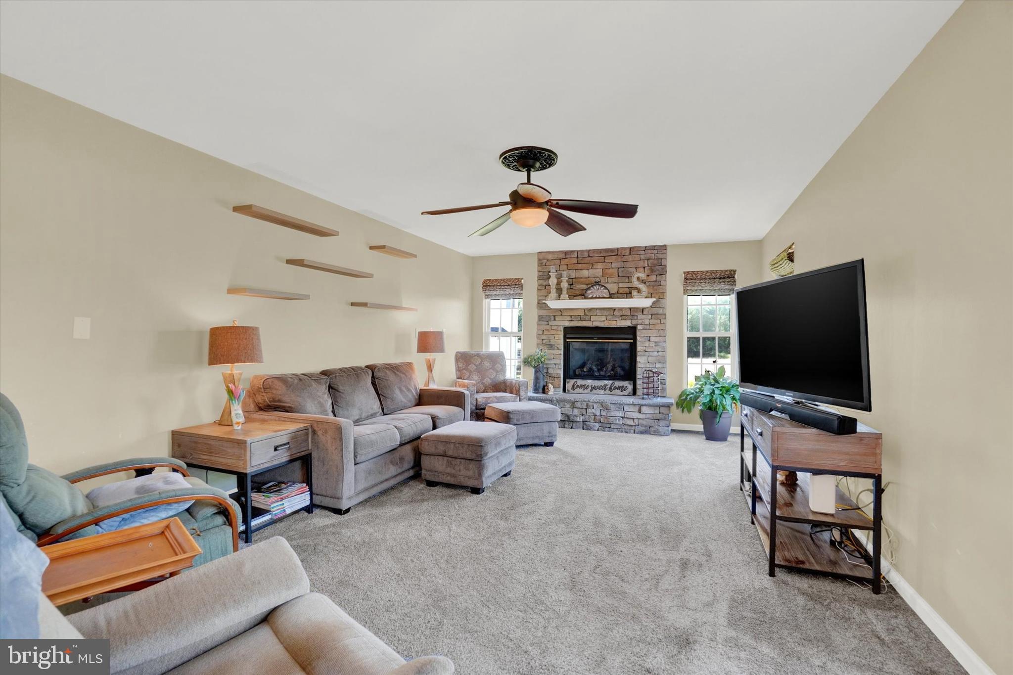 THISTLE DOWNS - Residential