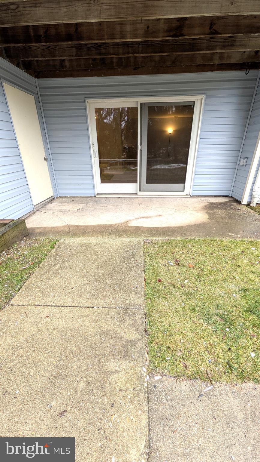 CROMWELL FOUNTAIN - Residential