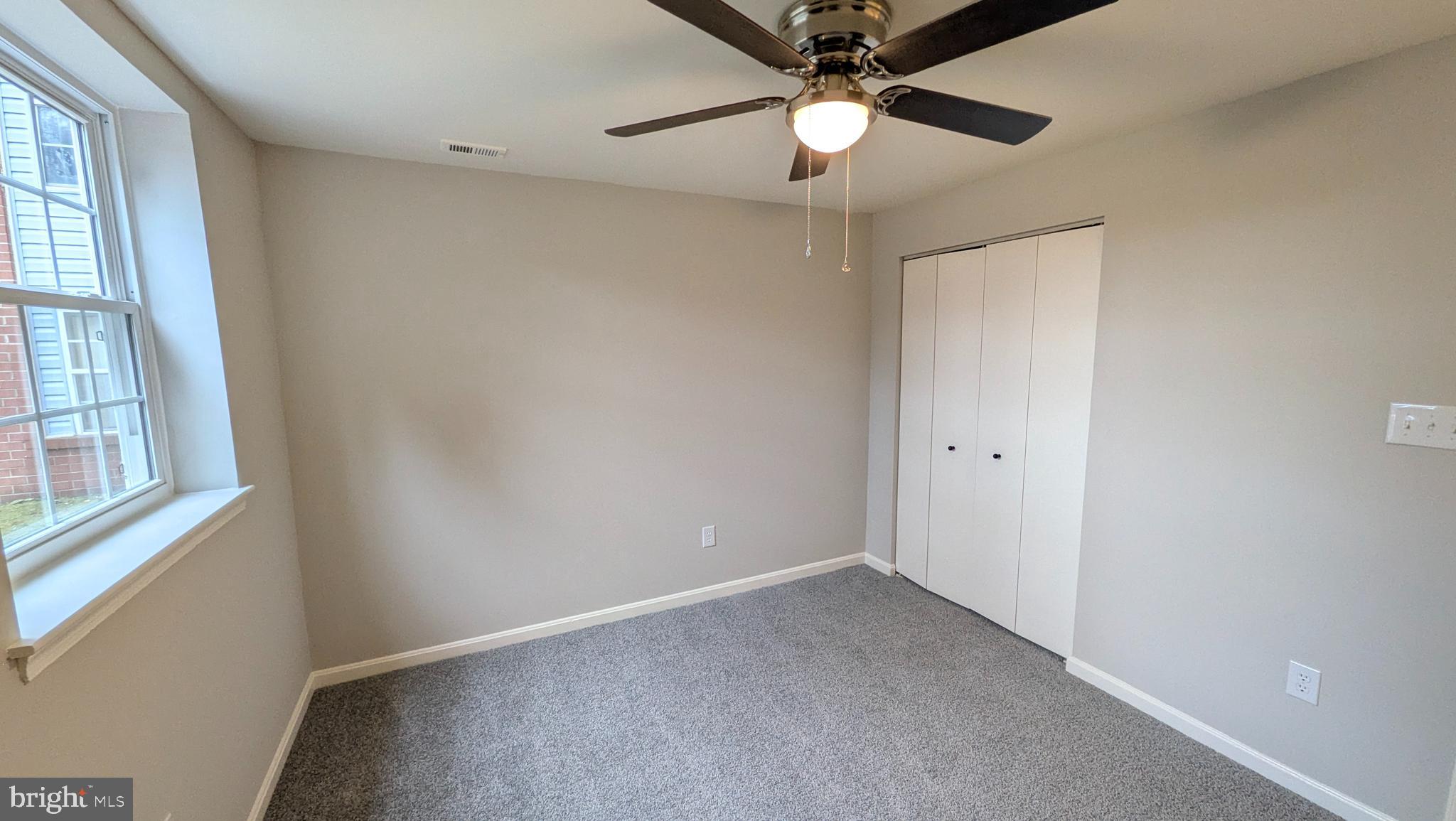 CROMWELL FOUNTAIN - Residential